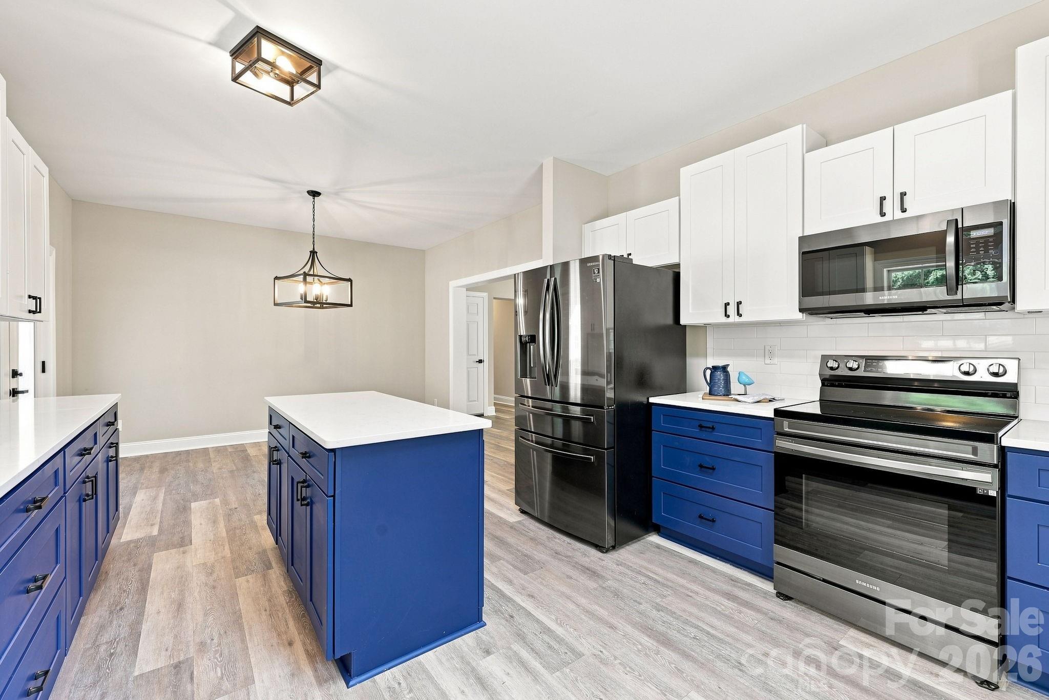 1395 Ebenezer Road Property Photo 11
