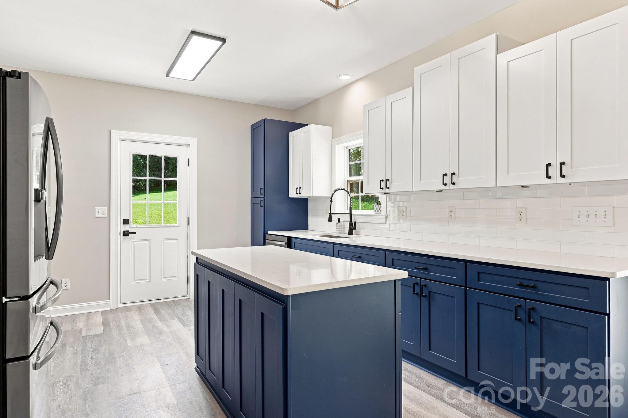 1395 Ebenezer Road Property Photo 12
