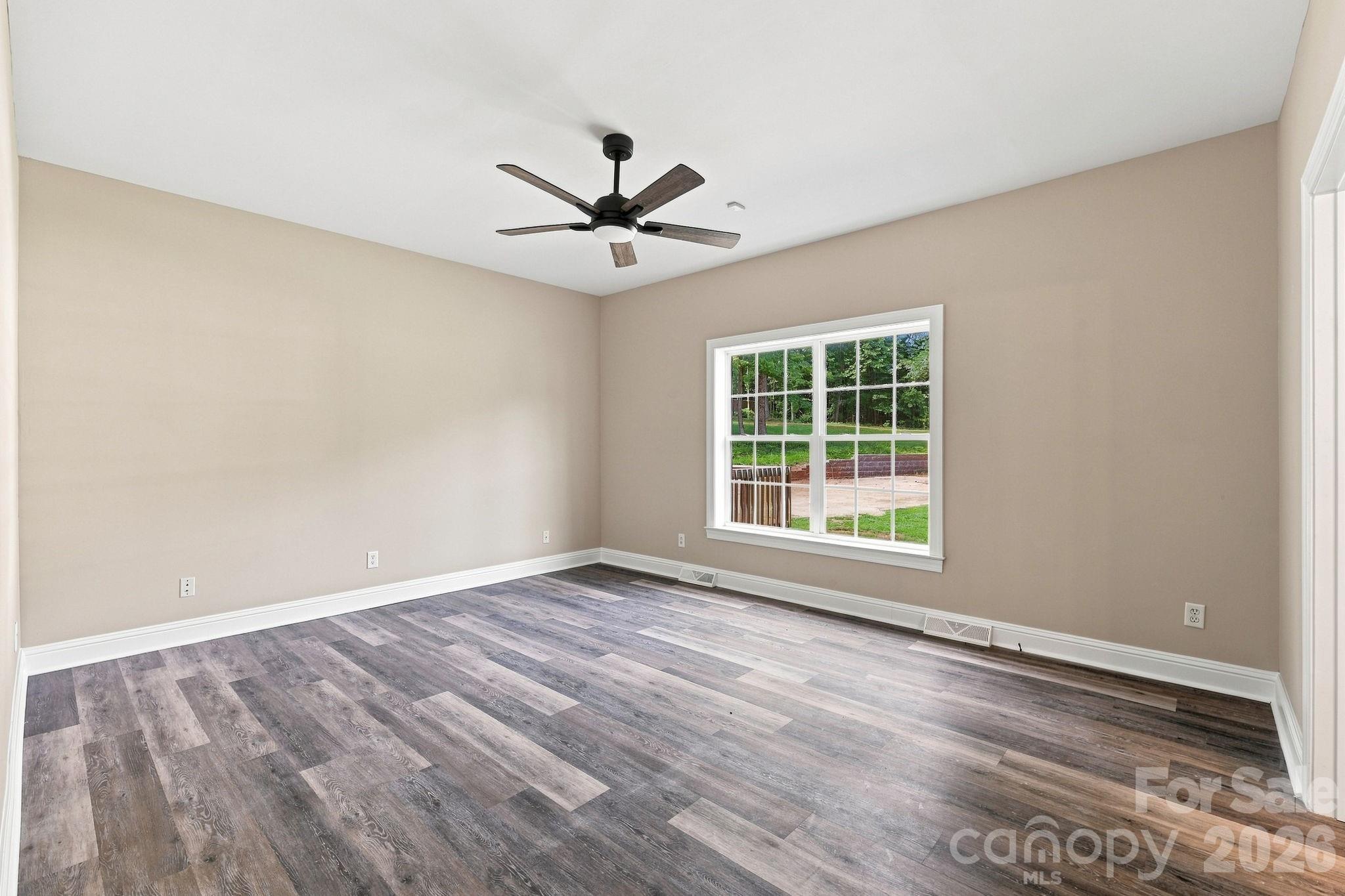 1395 Ebenezer Road Property Photo 18