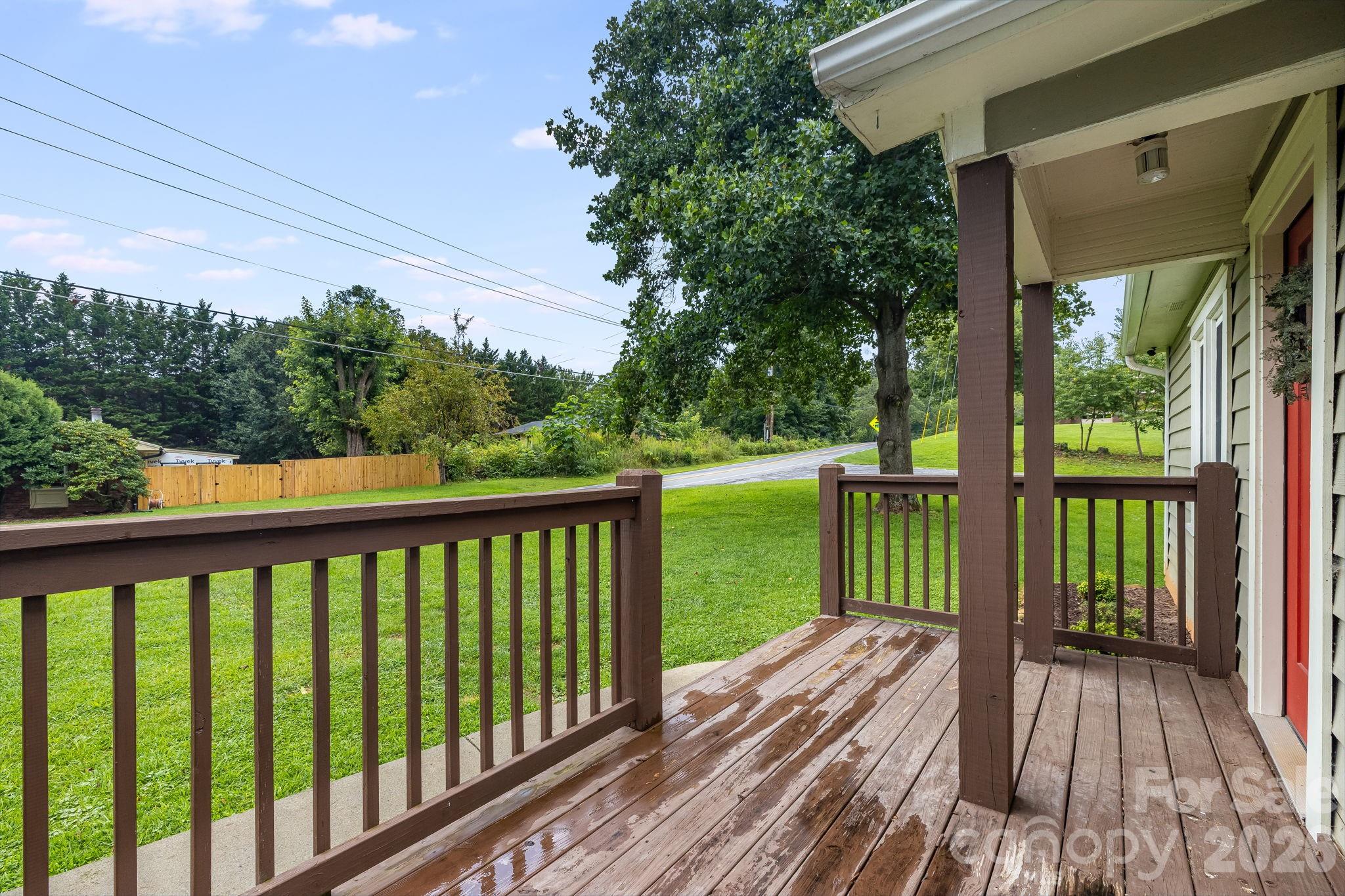 2117 Old Clyde Road Property Photo 3