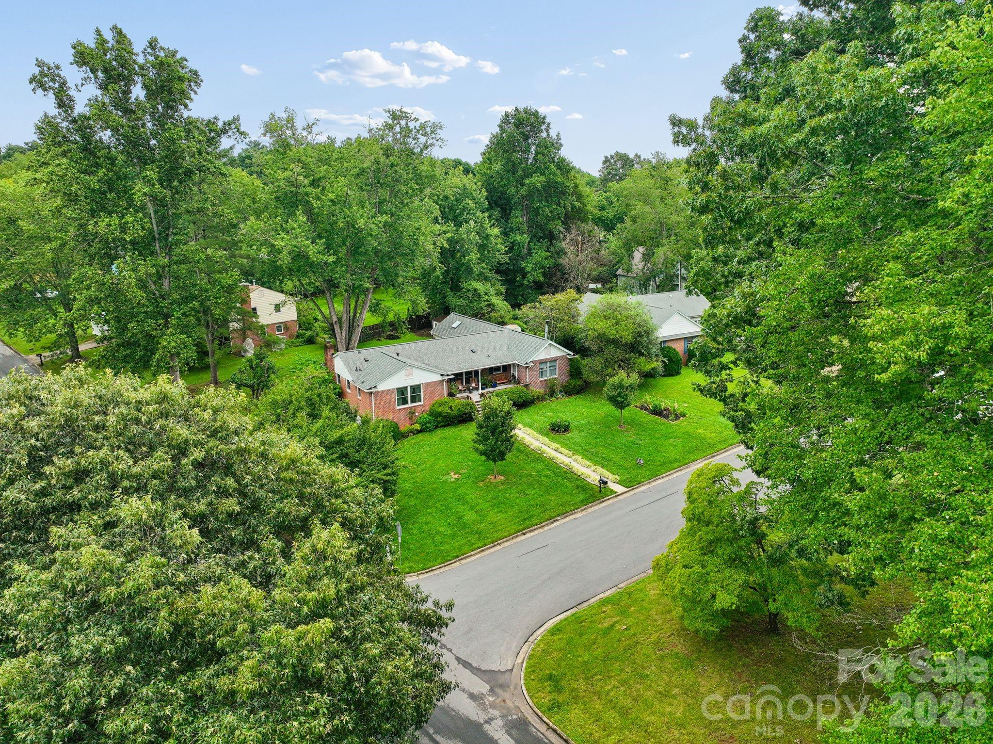 101 Castlerock Drive Property Photo 2