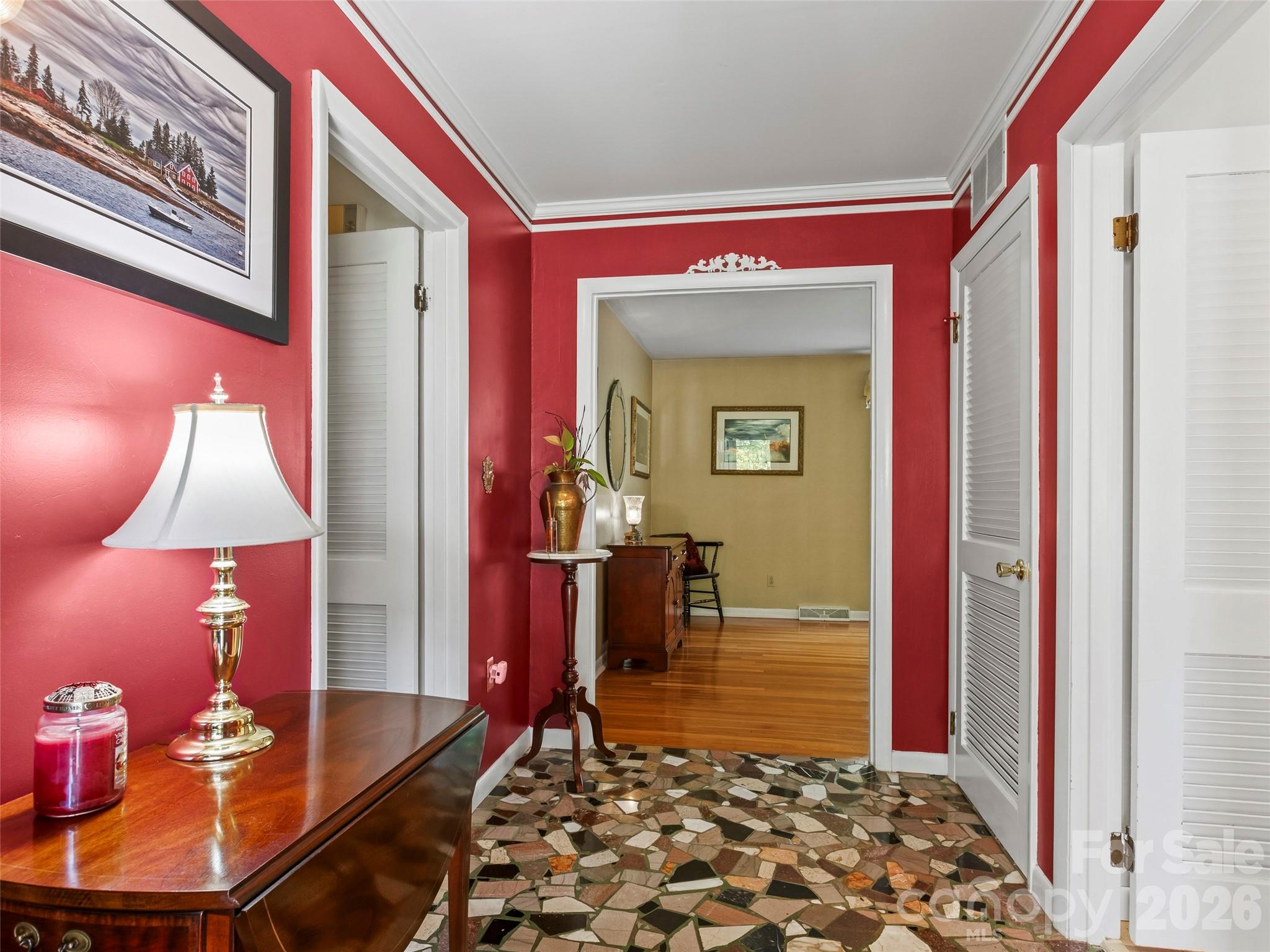 101 Castlerock Drive Property Photo 3