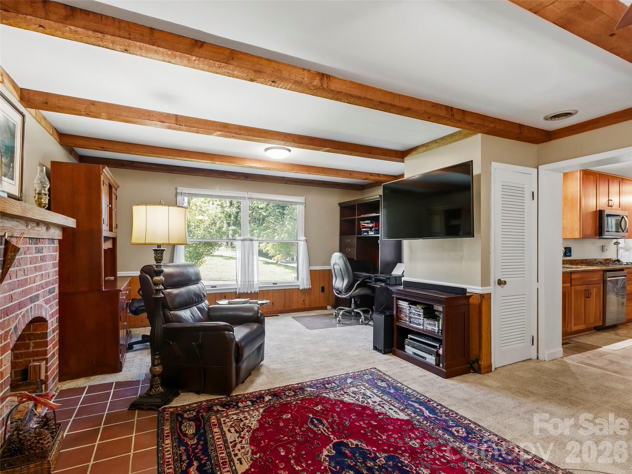 101 Castlerock Drive Property Photo 15