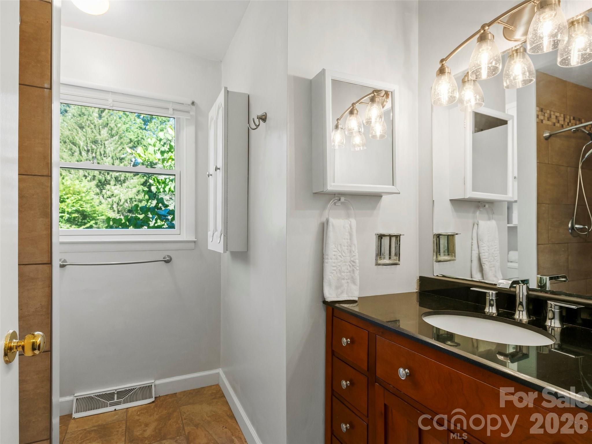 101 Castlerock Drive Property Photo 26
