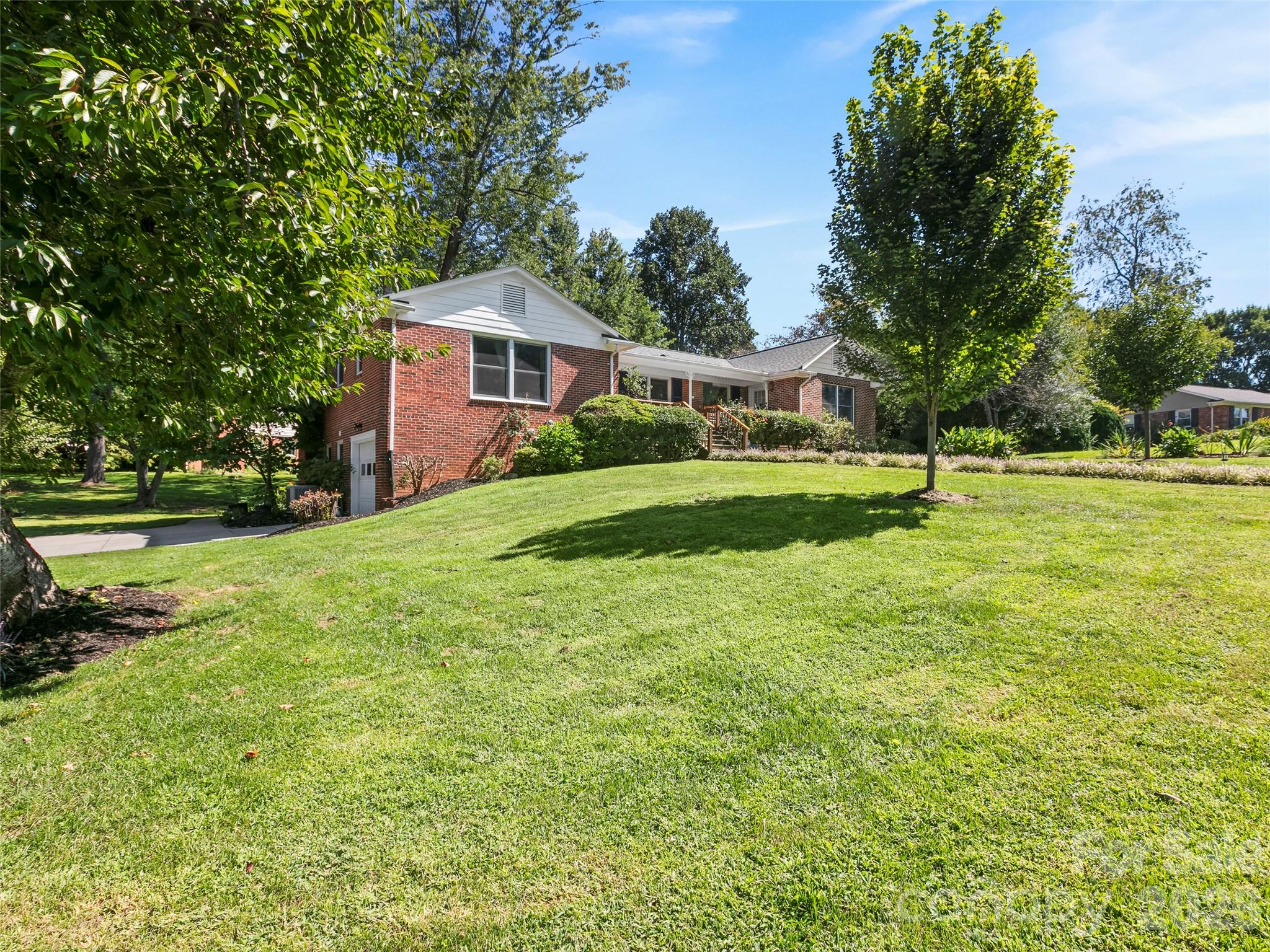 101 Castlerock Drive Property Photo 38