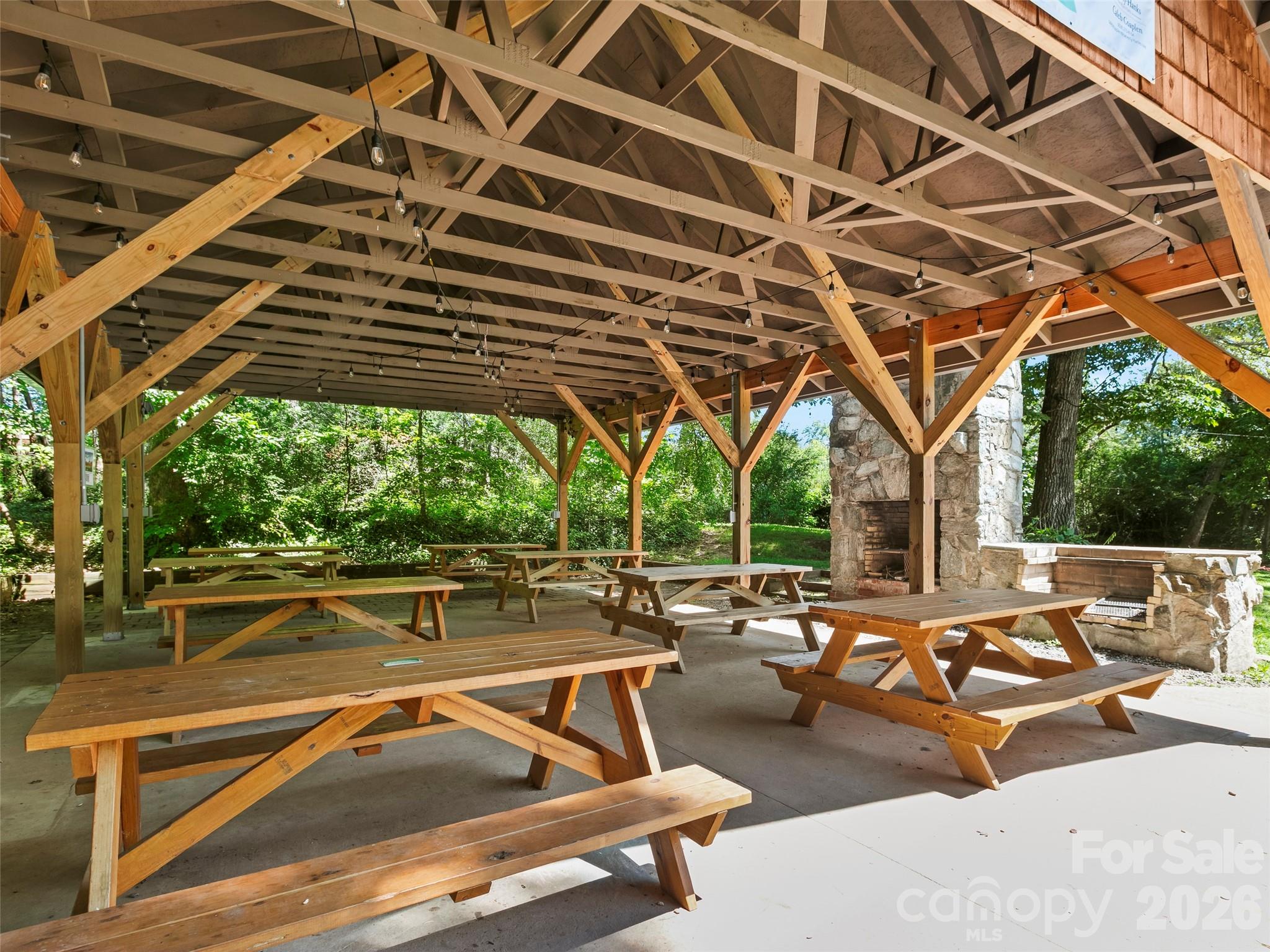 101 Castlerock Drive Property Photo 47