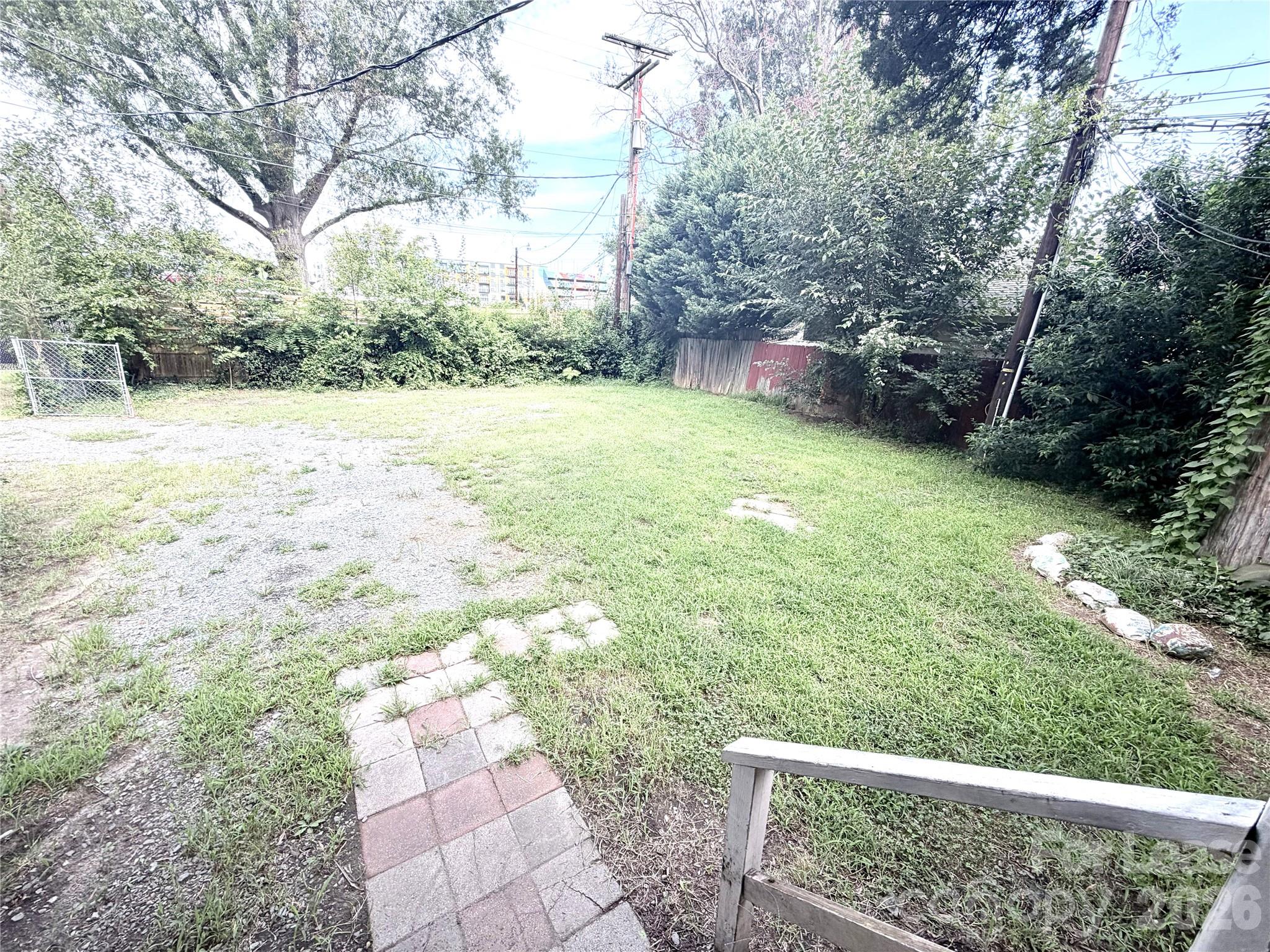 1615 Bancroft Street Property Photo 3