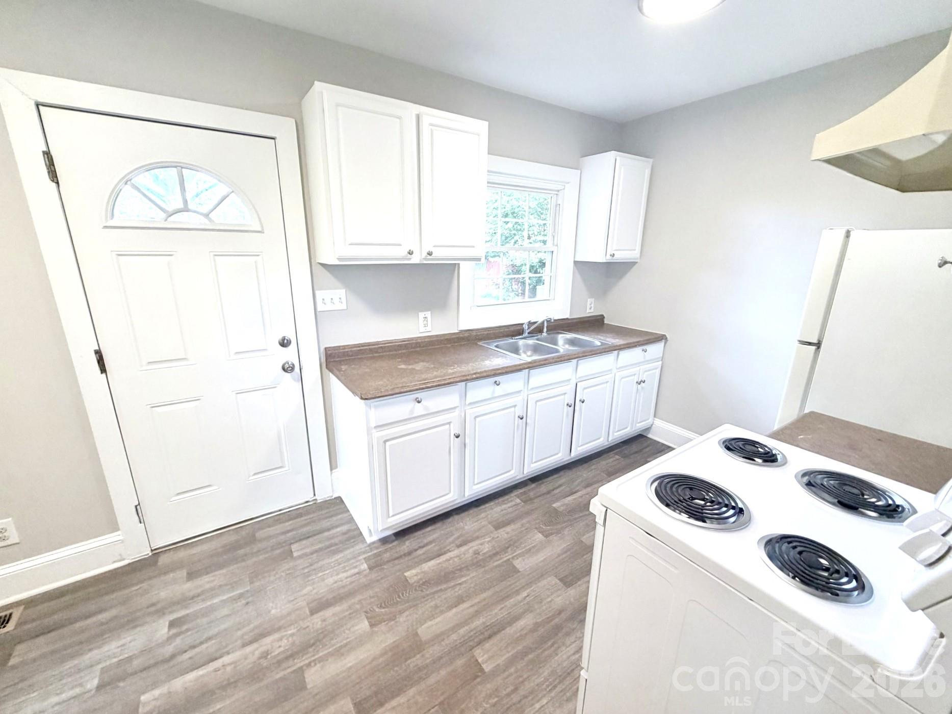 1615 Bancroft Street Property Photo 6