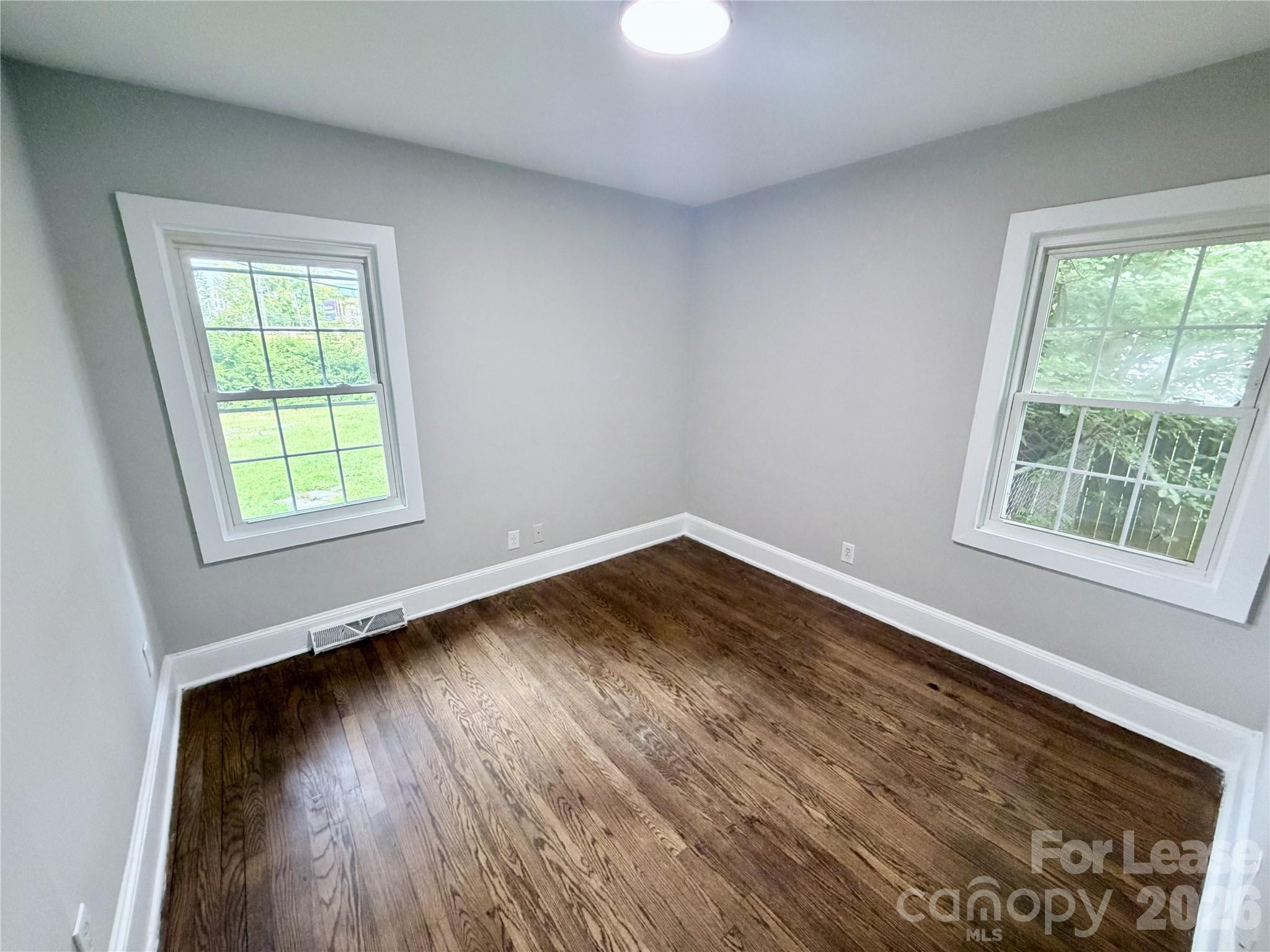 1615 Bancroft Street Property Photo 10