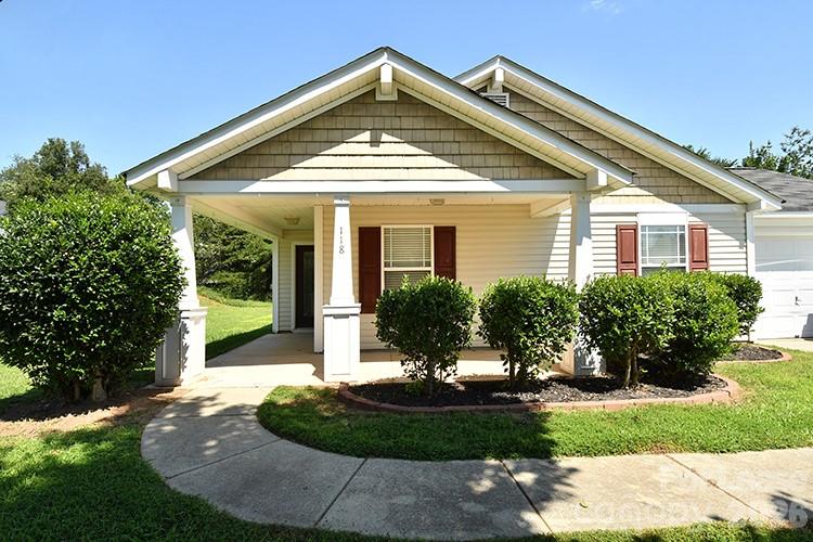 118 Peterborough Drive Property Photo 1