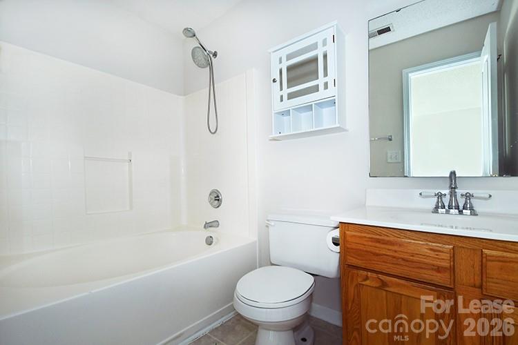118 Peterborough Drive Property Photo 15