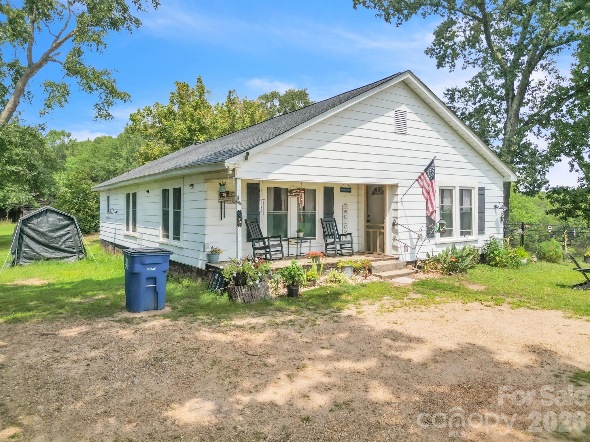 140 Painter Road Property Photo 2