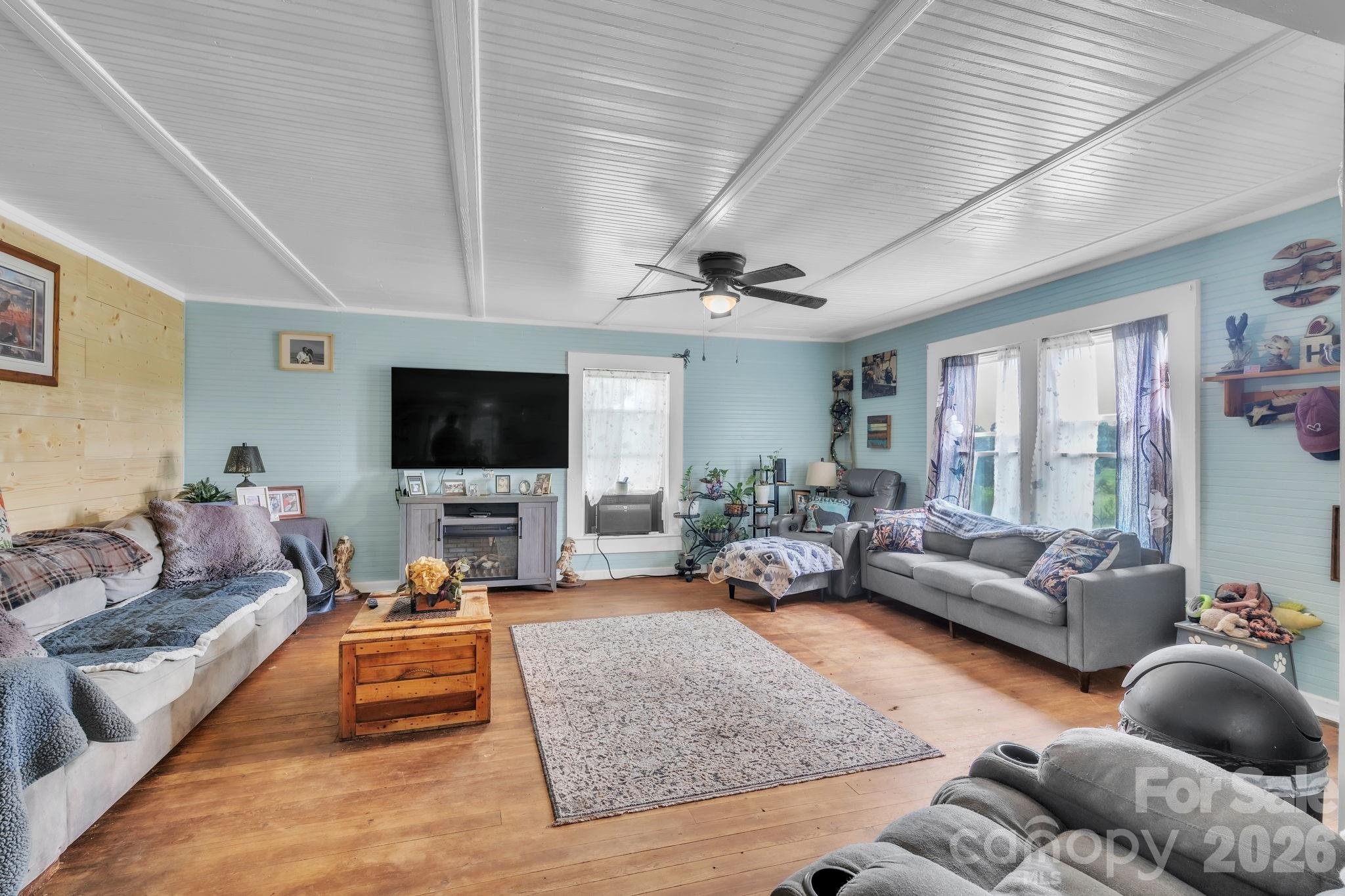 140 Painter Road Property Photo 4