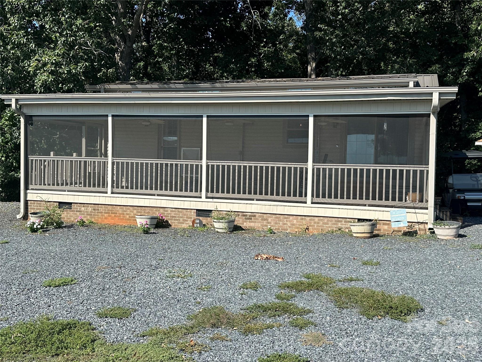 160 Grand View Drive Property Photo 1