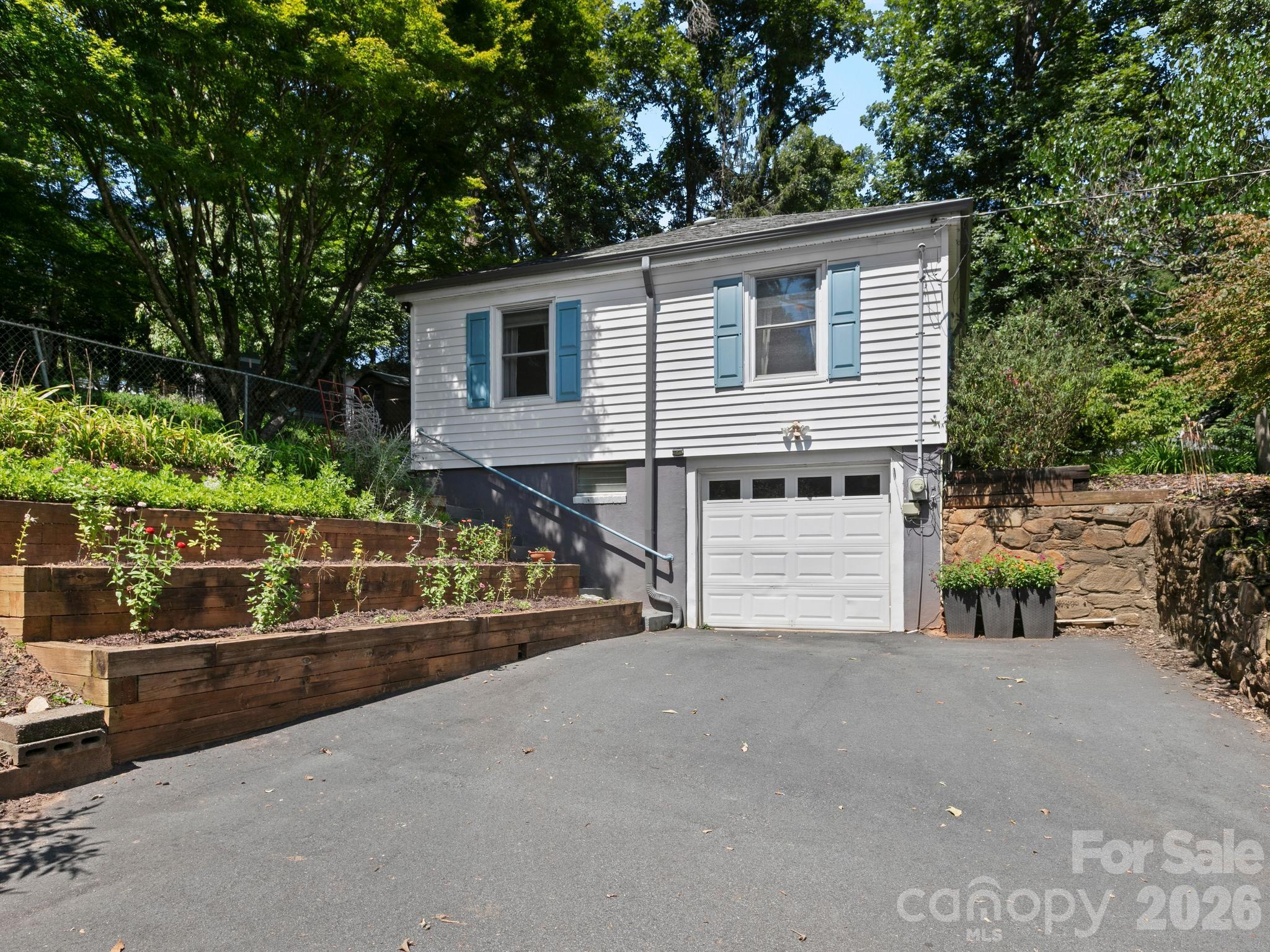 28 Arthur Road Property Photo 3