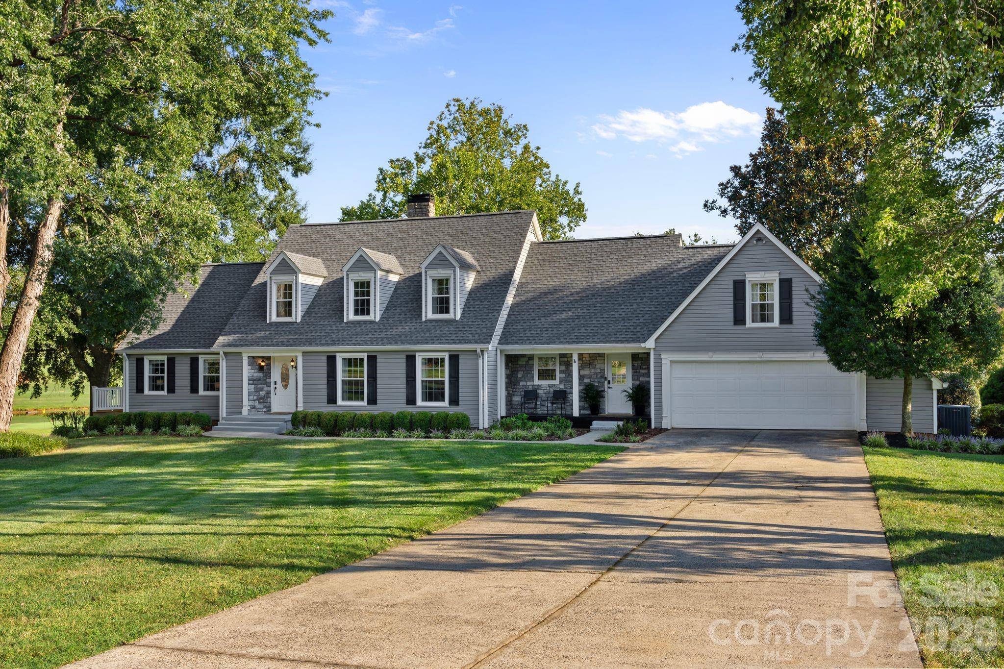2593 Birdie Lane Property Photo 1