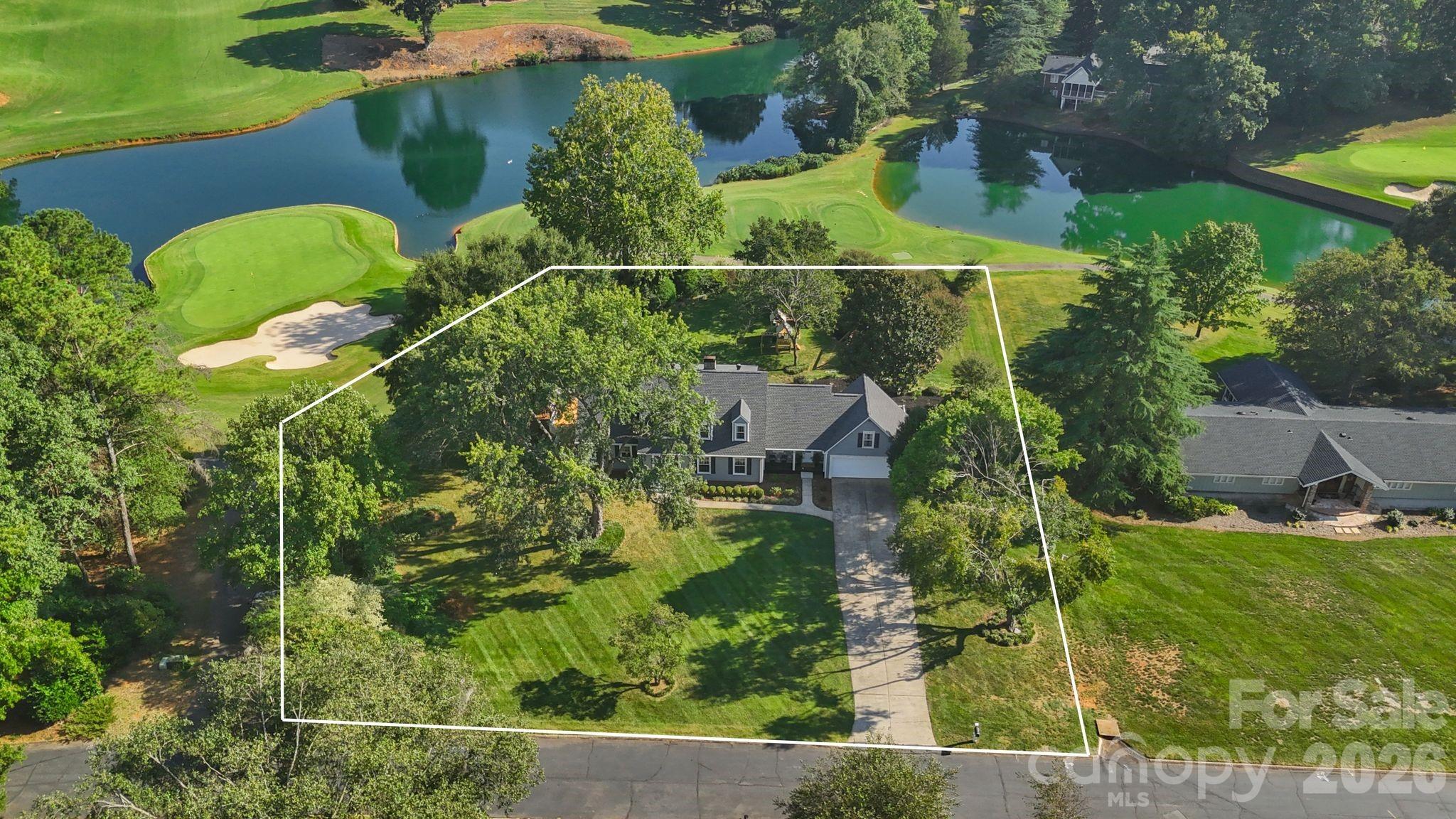 2593 Birdie Lane Property Photo 2