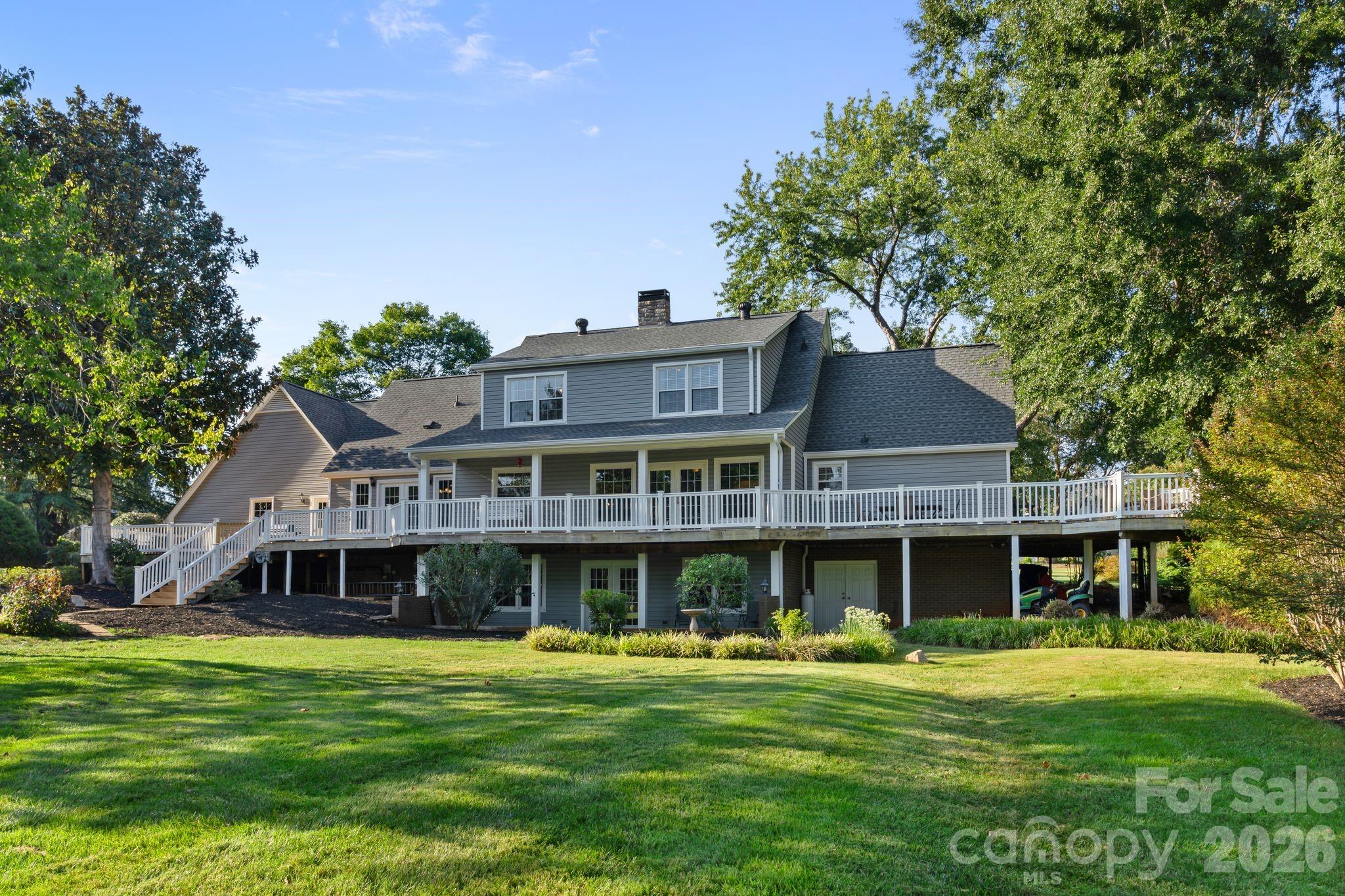 2593 Birdie Lane Property Photo 5