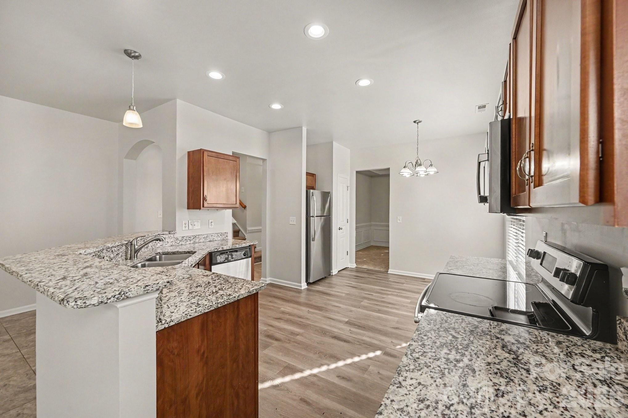 400 Amersham Lane Property Photo 10