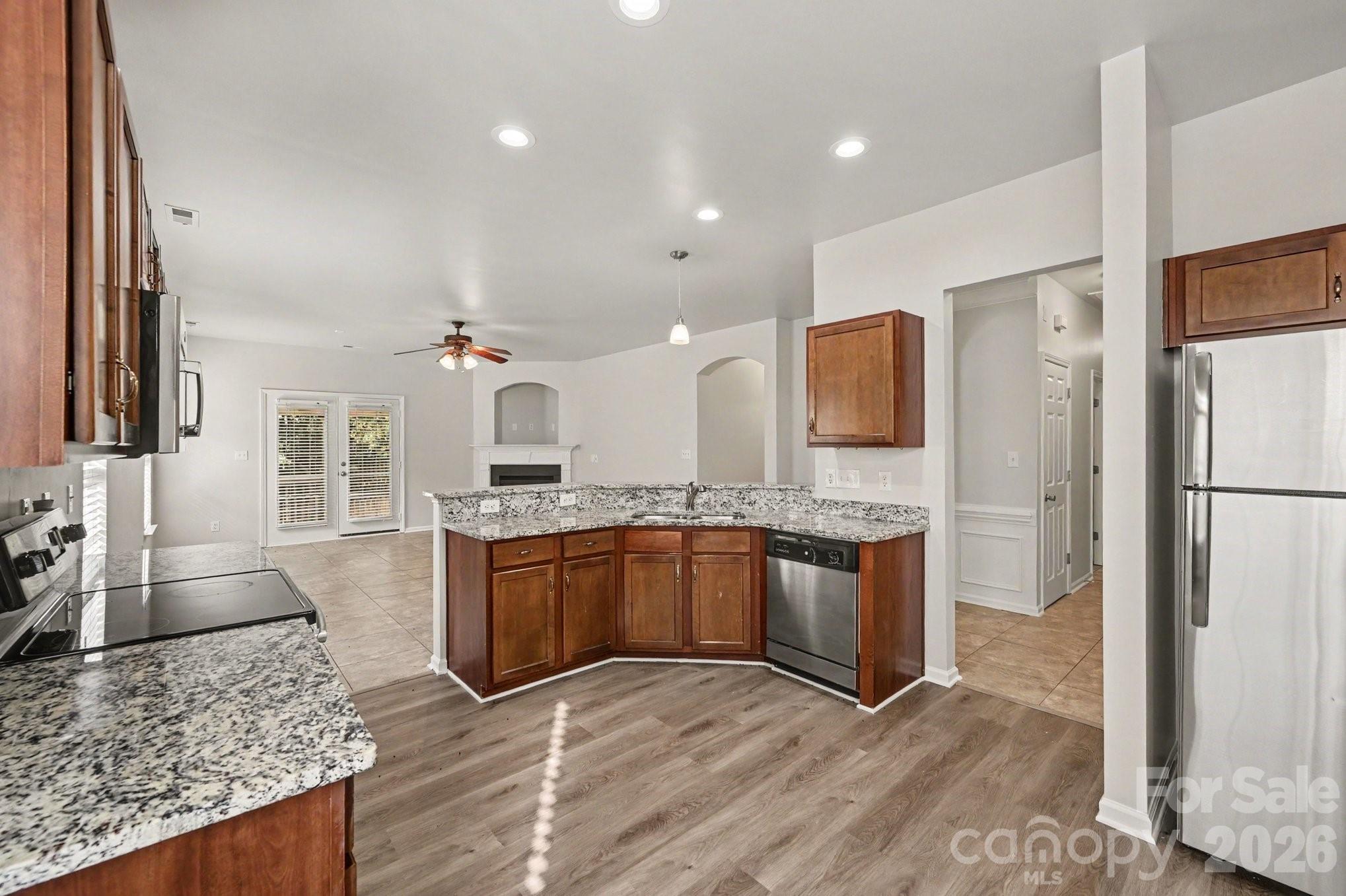 400 Amersham Lane Property Photo 11