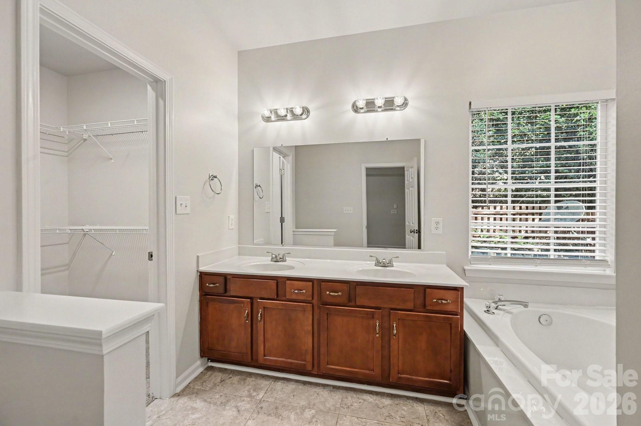 400 Amersham Lane Property Photo 13