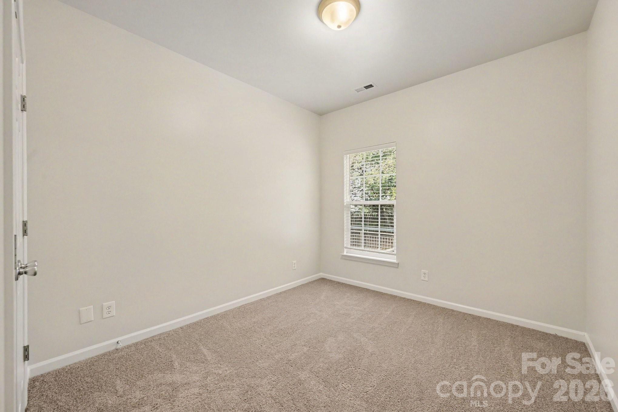 400 Amersham Lane Property Photo 19