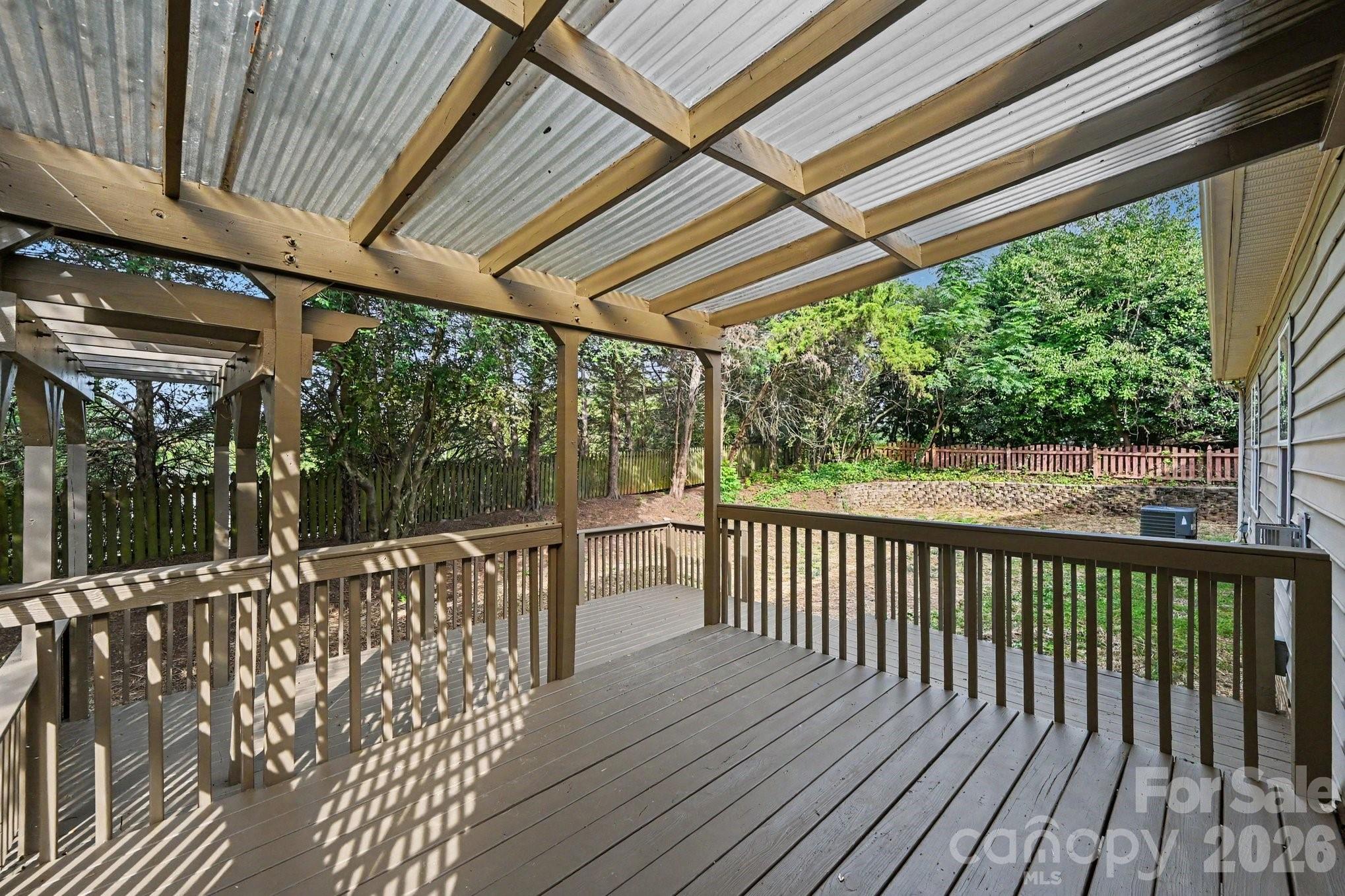400 Amersham Lane Property Photo 22