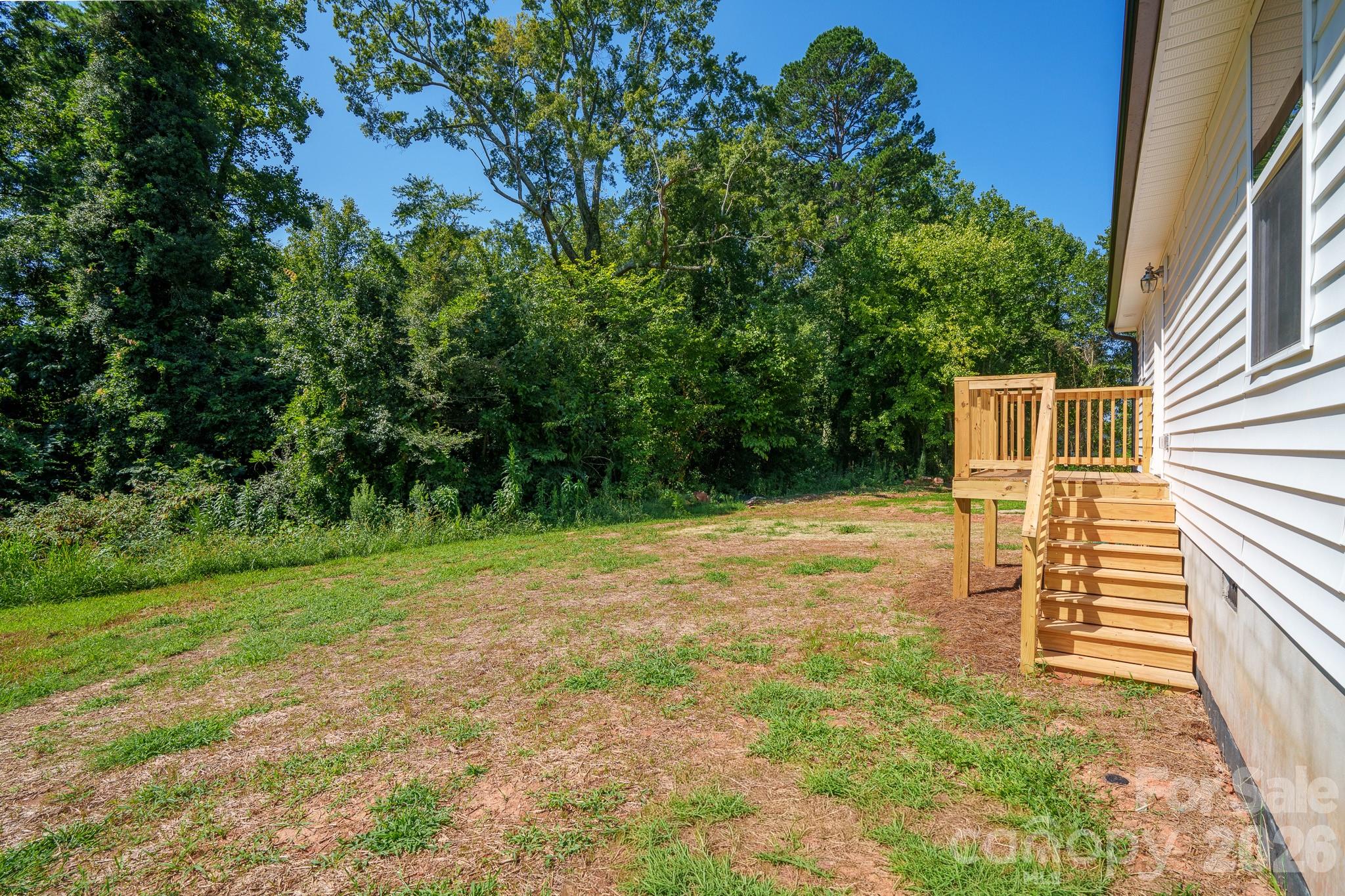 409 Queens Road Property Photo 7