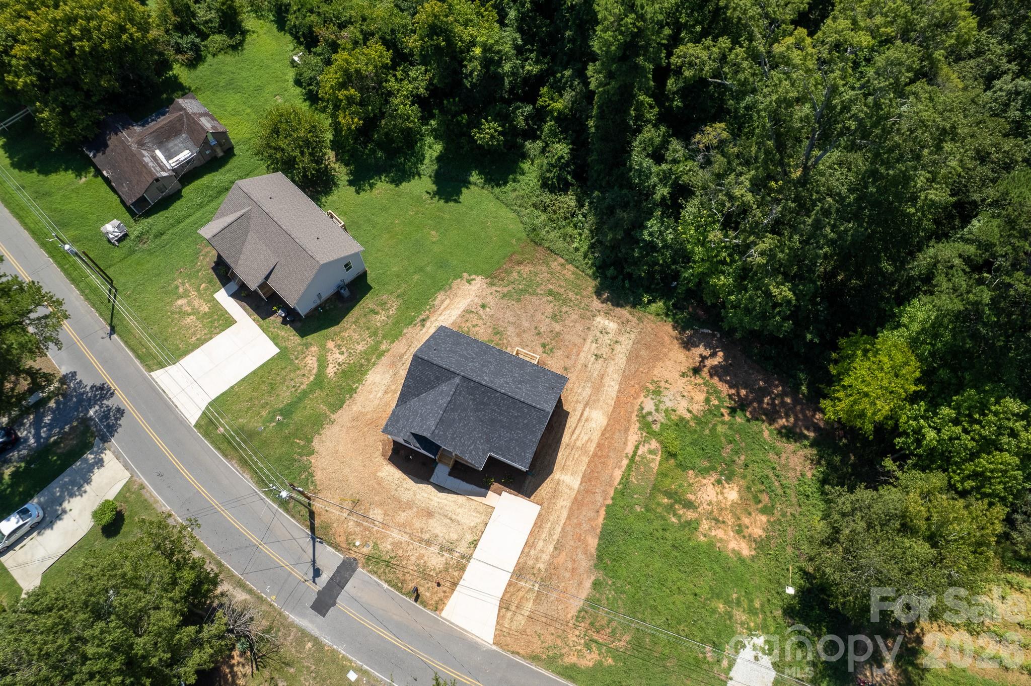 409 Queens Road Property Photo 9