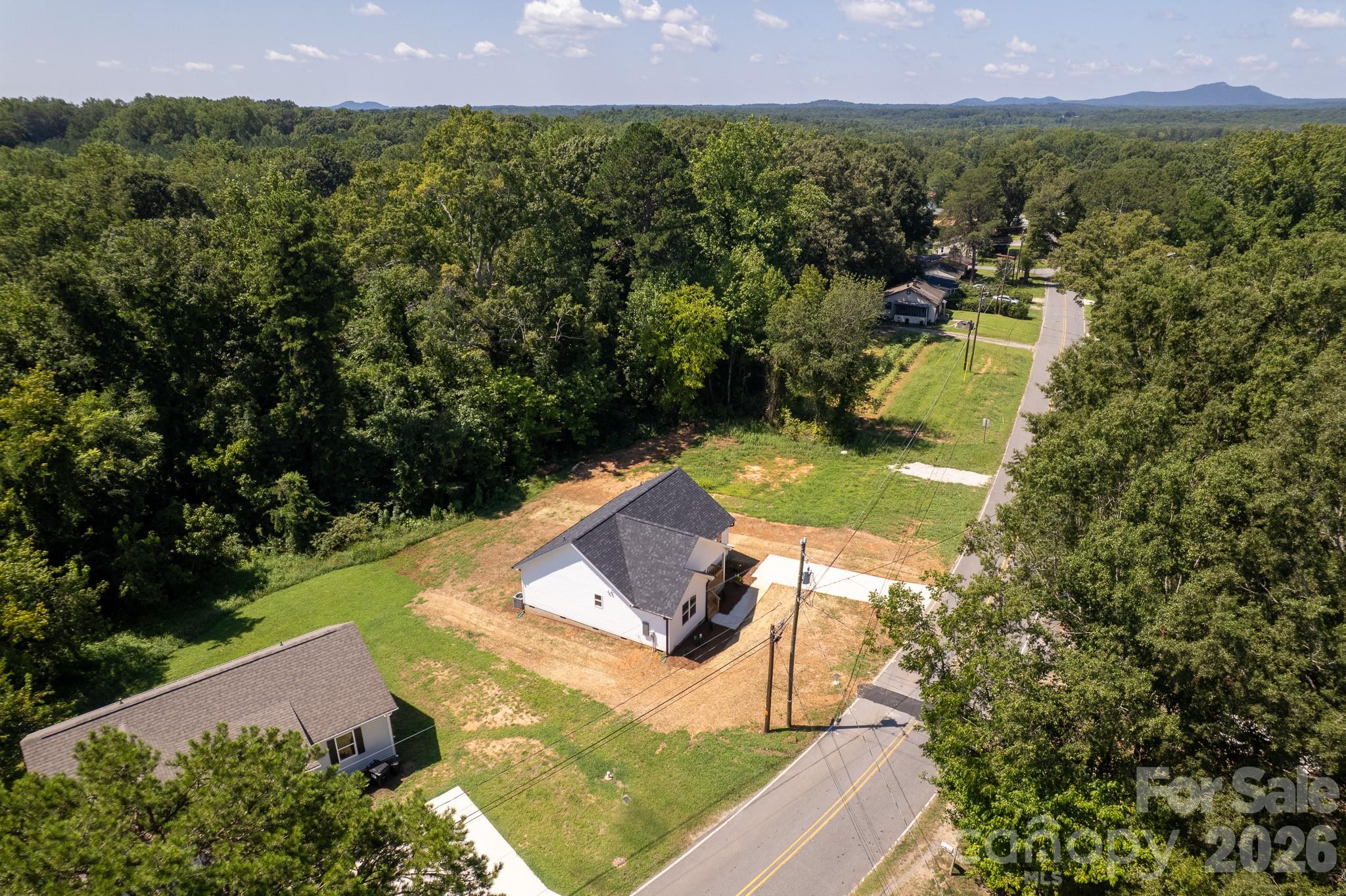 409 Queens Road Property Photo 11