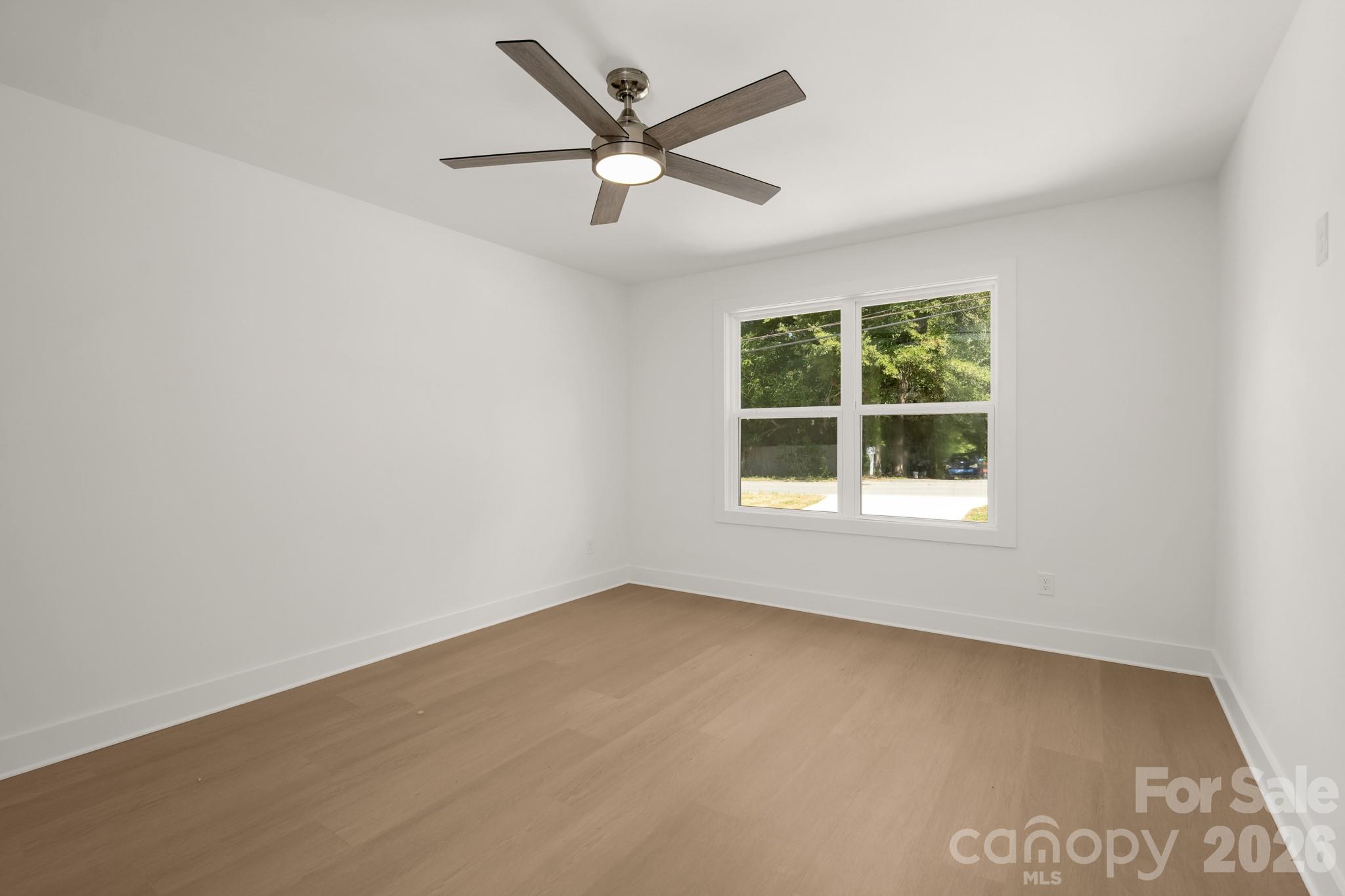 409 Queens Road Property Photo 16