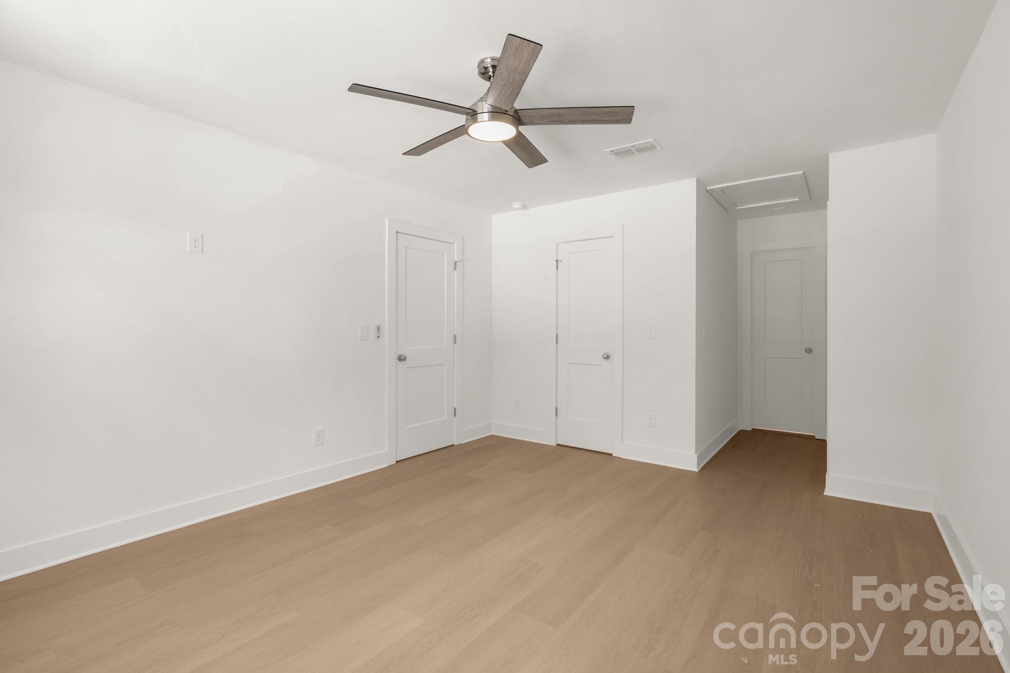 409 Queens Road Property Photo 17