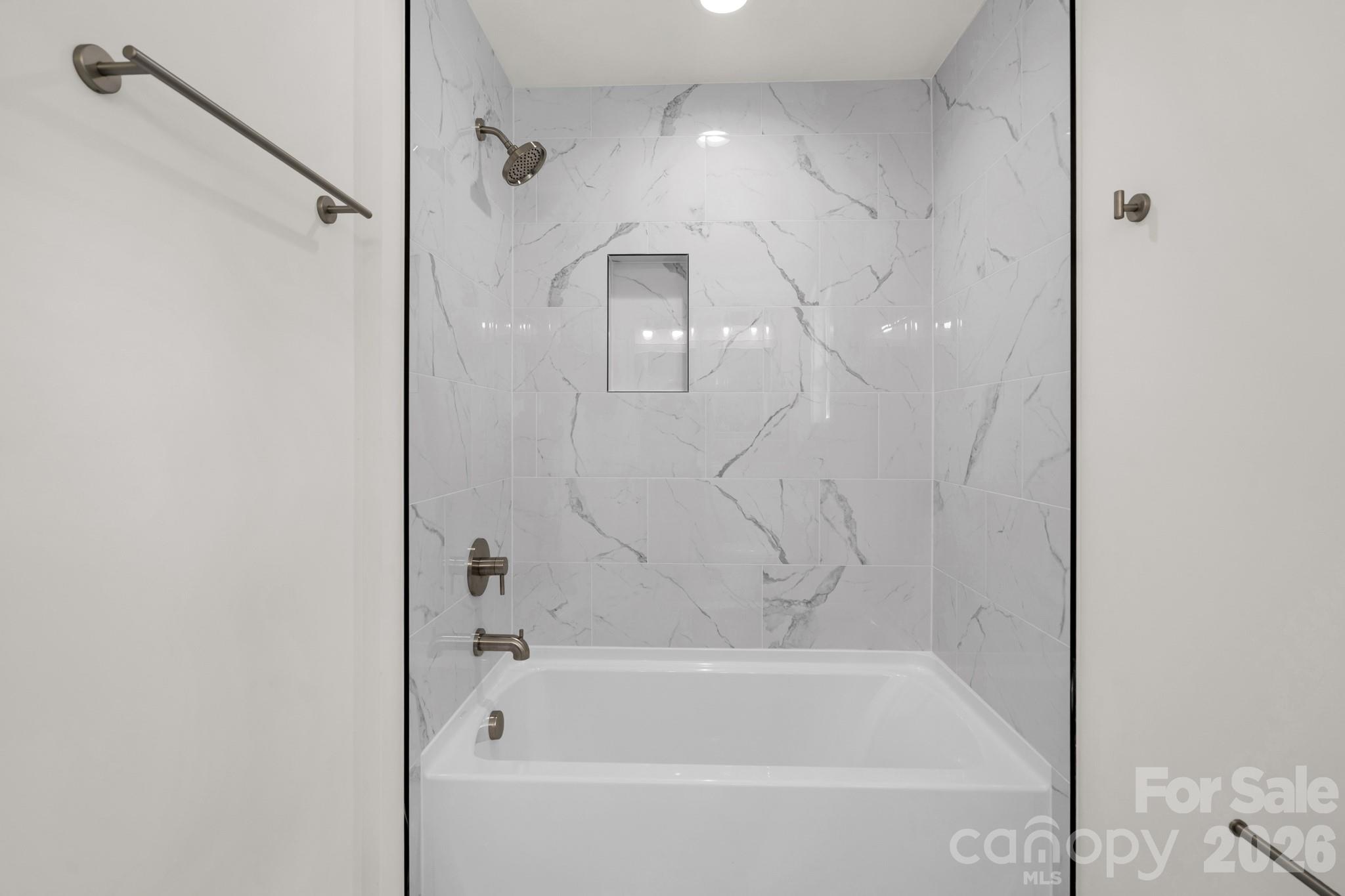 409 Queens Road Property Photo 20