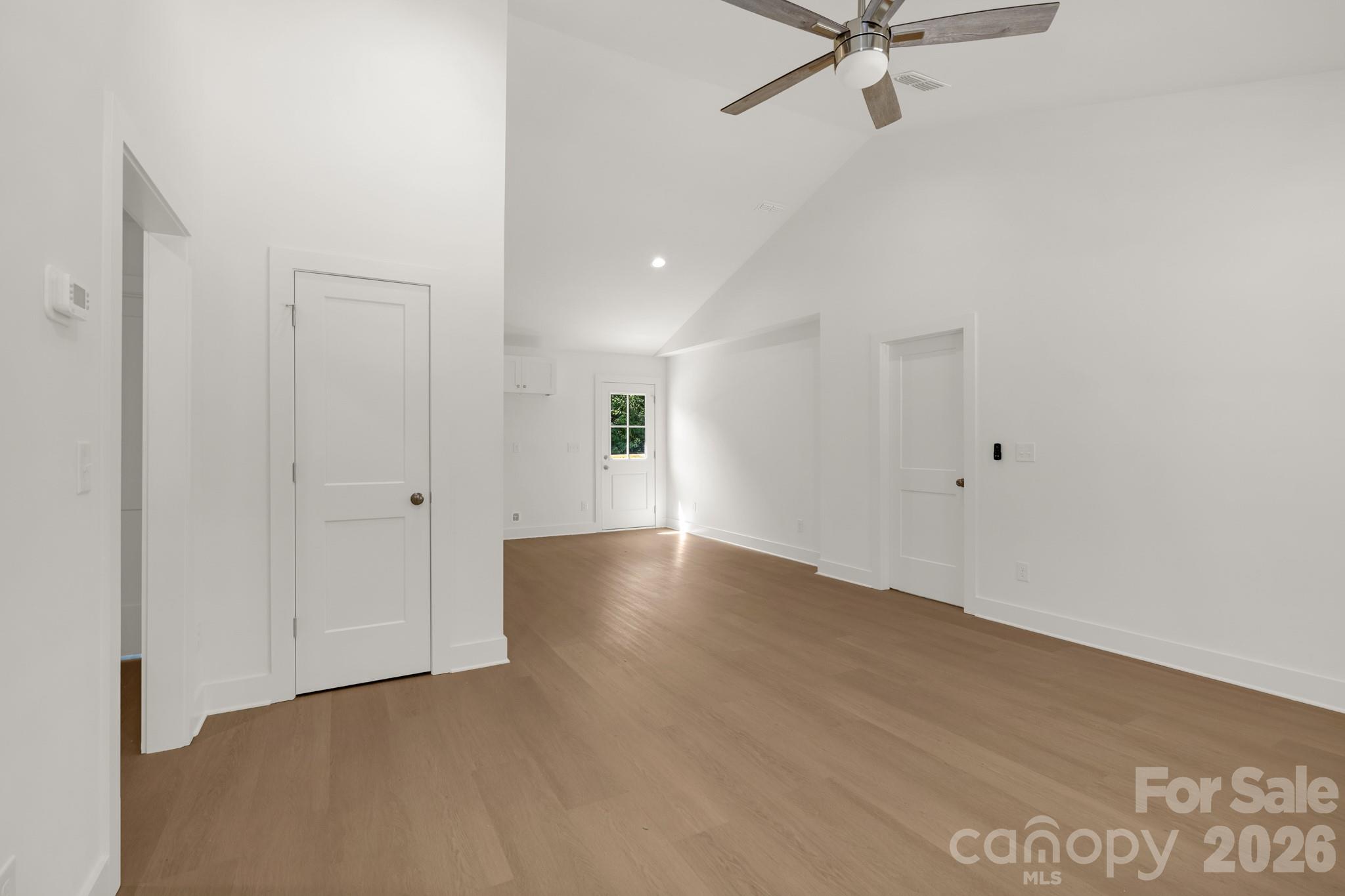 409 Queens Road Property Photo 21