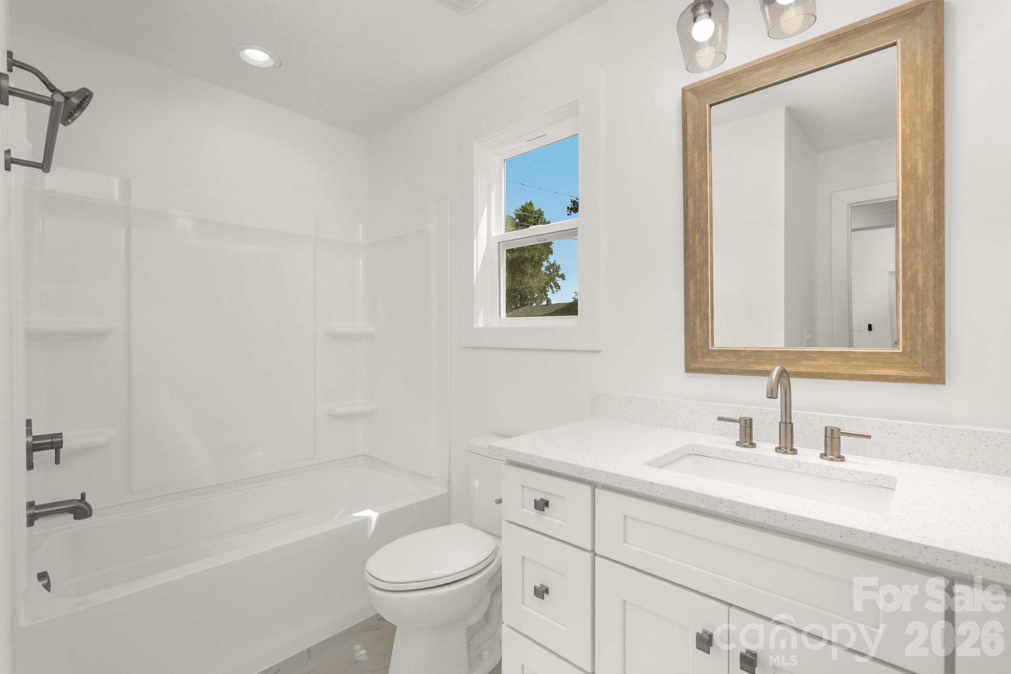 409 Queens Road Property Photo 25