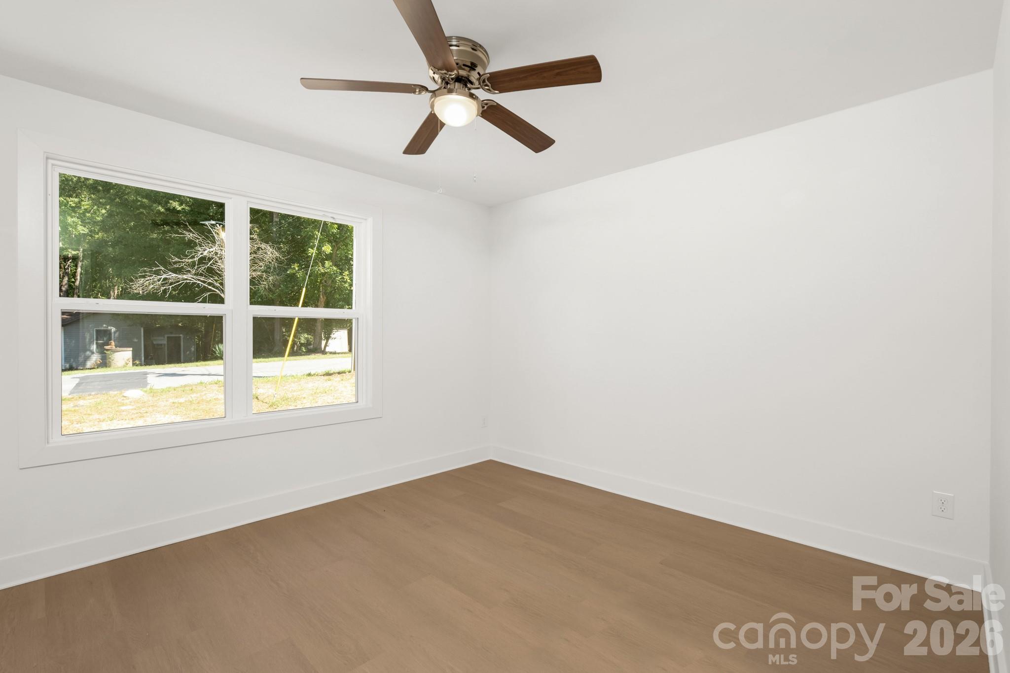 409 Queens Road Property Photo 26