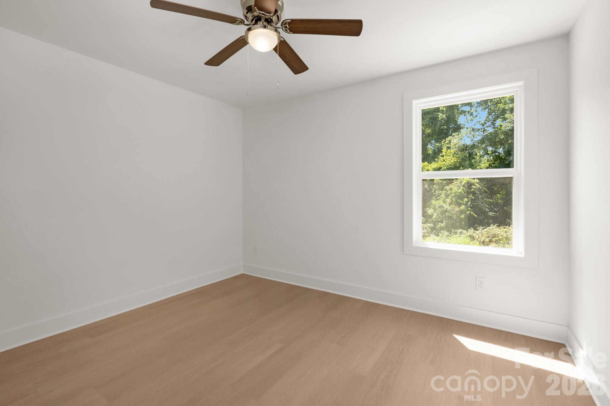 409 Queens Road Property Photo 28