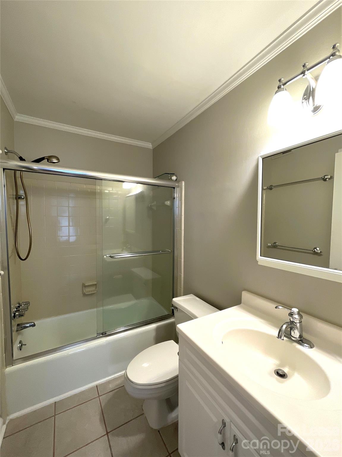 300 S Cedar Street 3 Property Photo 8