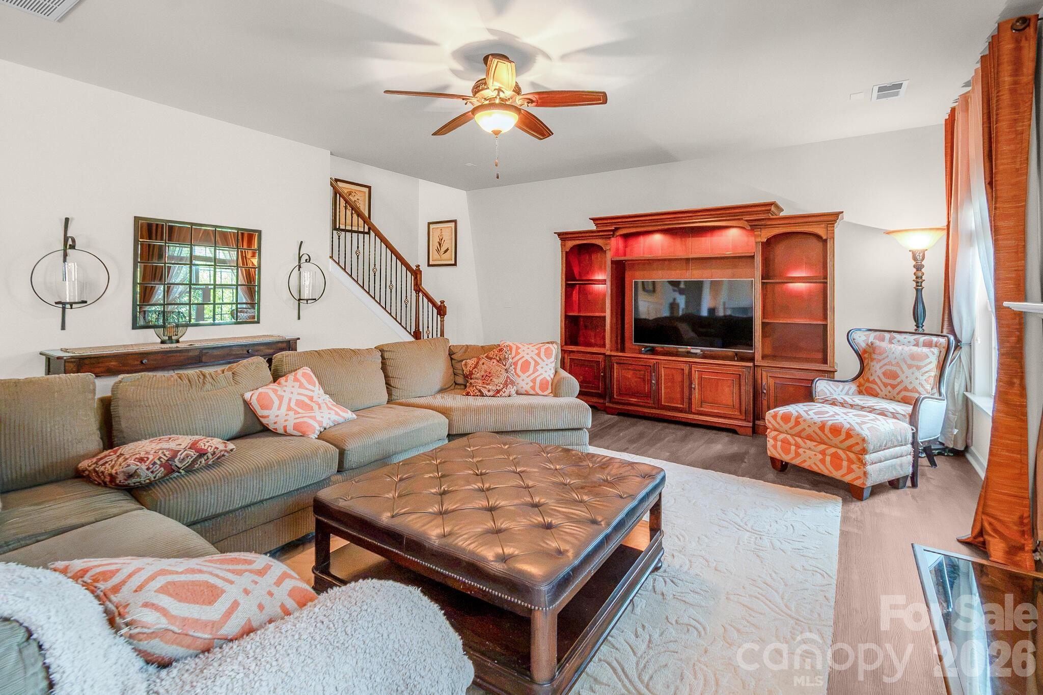 2083 Topaz Plaza Property Photo 22