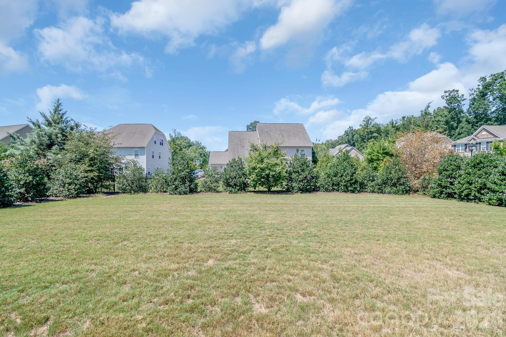 2083 Topaz Plaza Property Photo 47