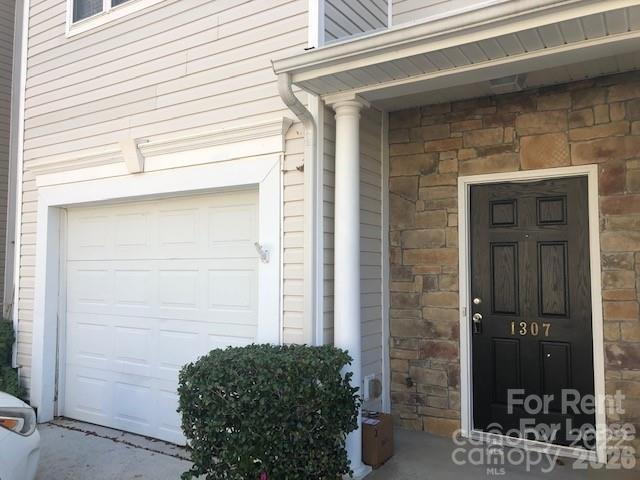 1307 Smokey Quartz Lane Property Photo 2