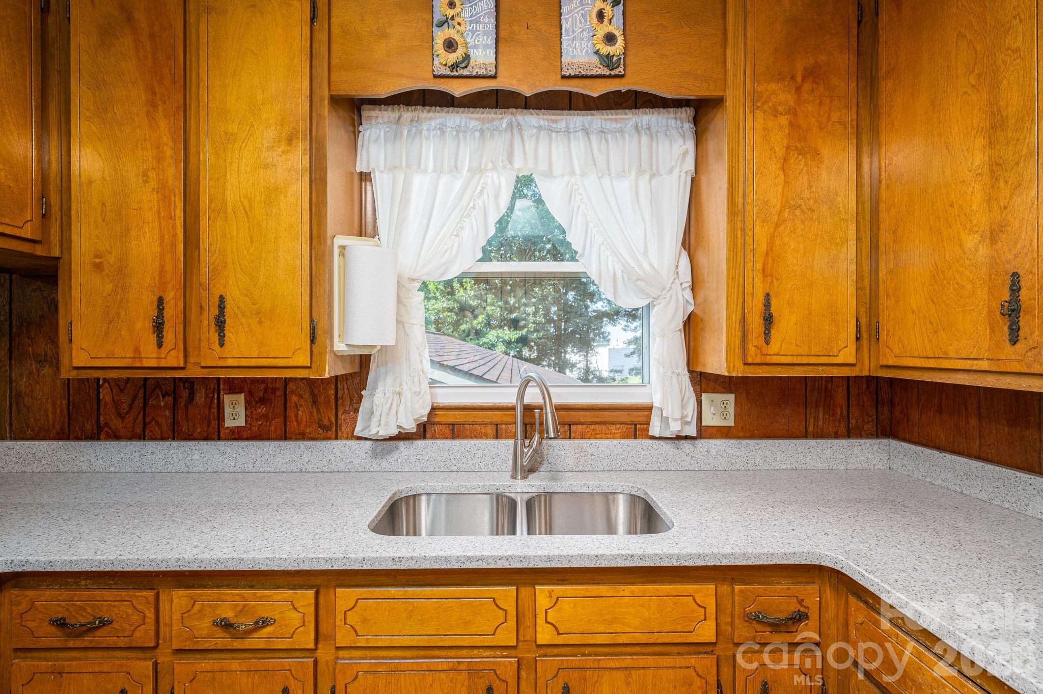 1306 11th Avenue Property Photo 16