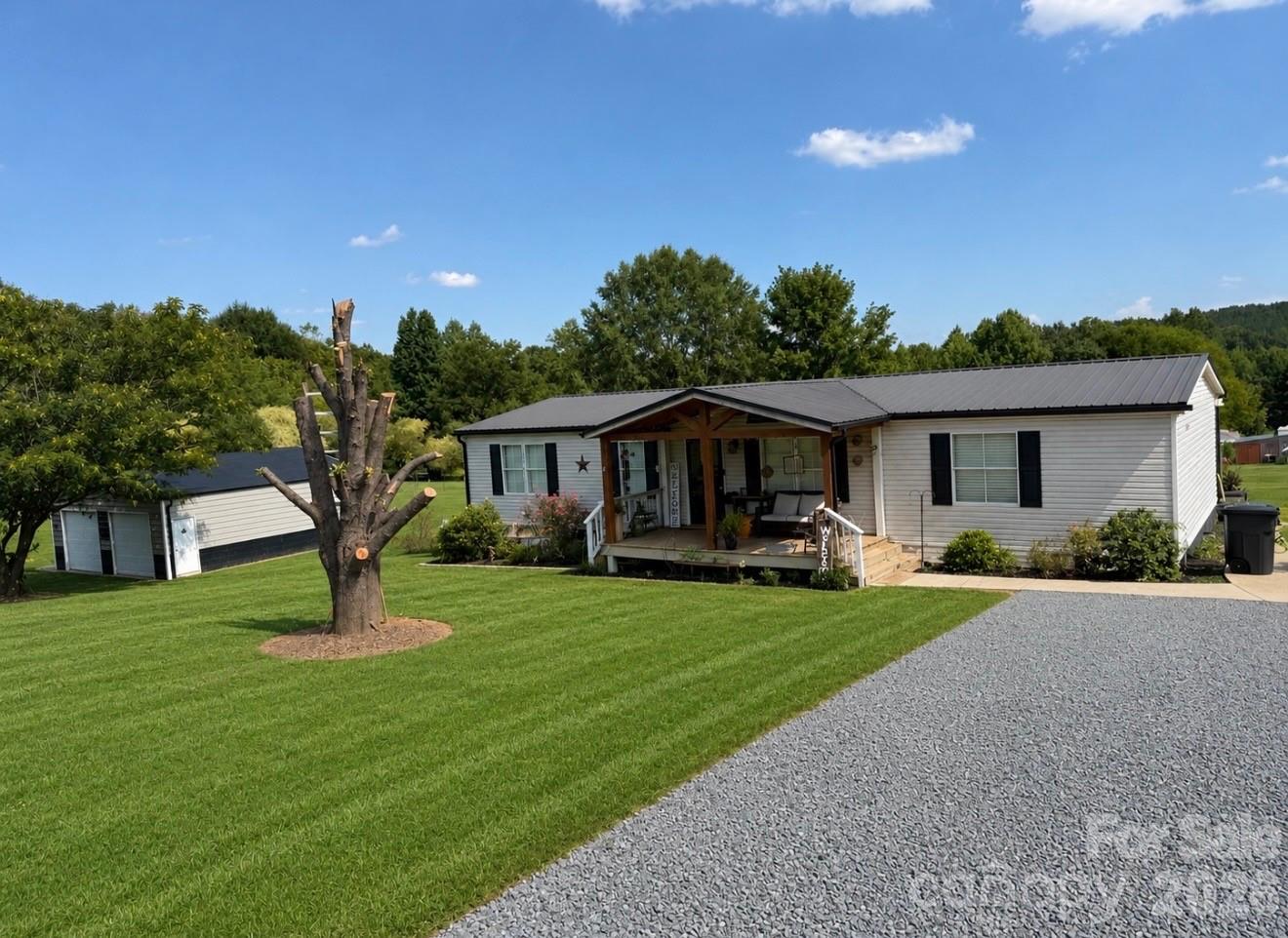26434 Wayne Drive Property Photo 1