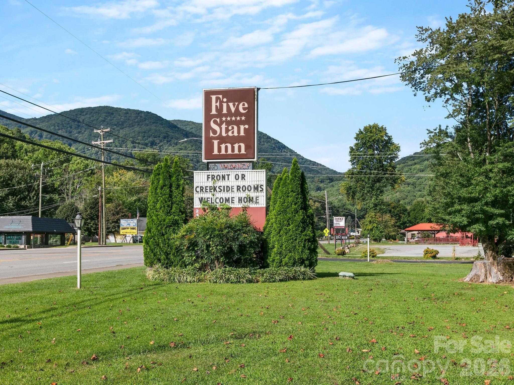 2474 Soco Road Property Photo 2