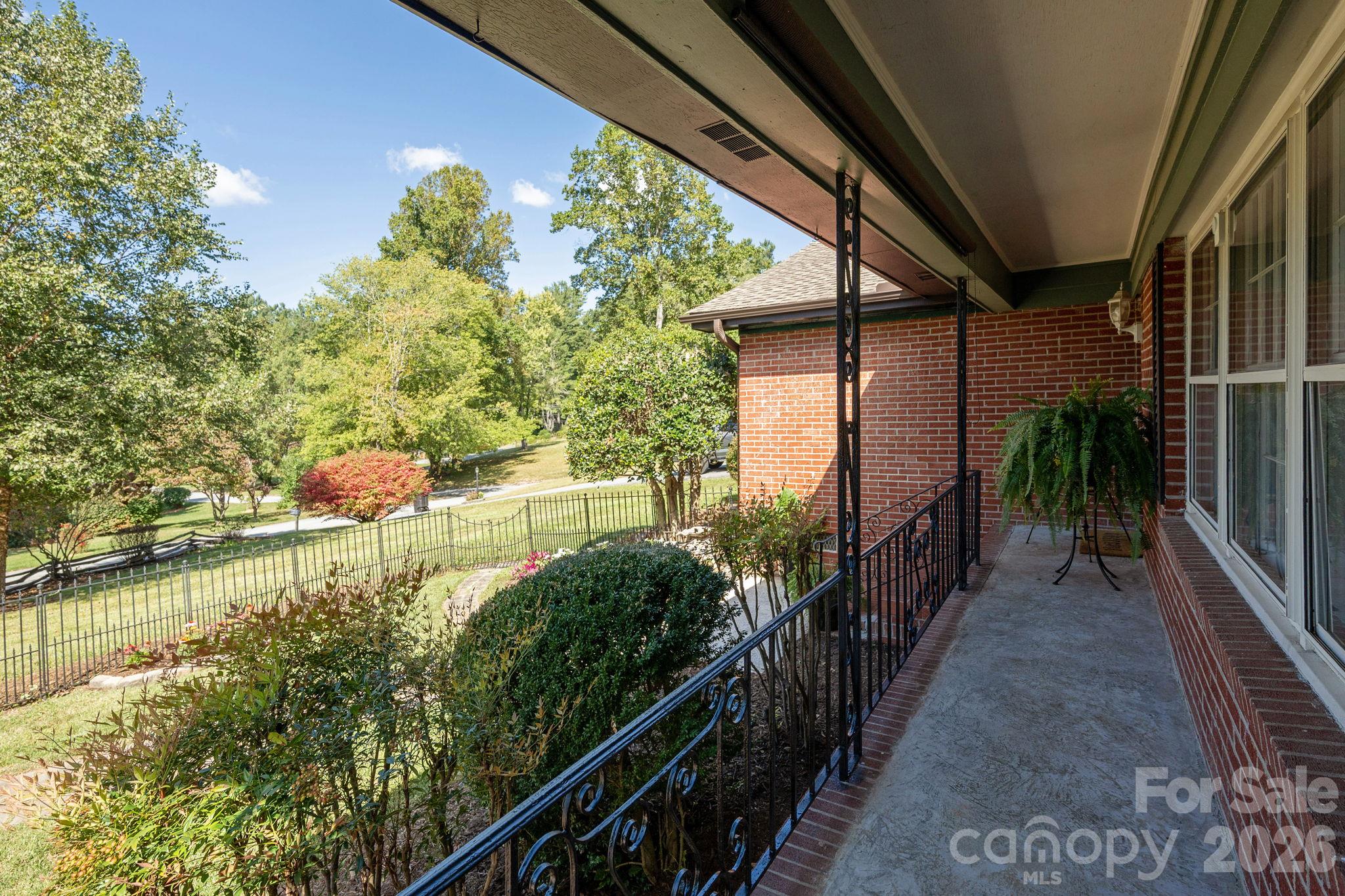 224 Lyndale Road Property Photo 10