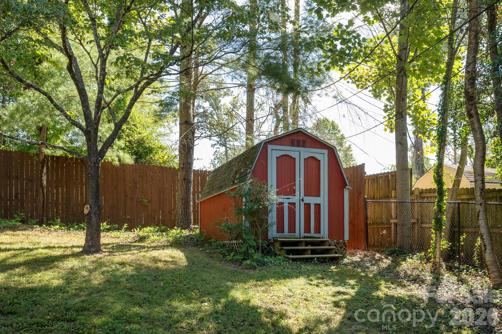 224 Lyndale Road Property Photo 28
