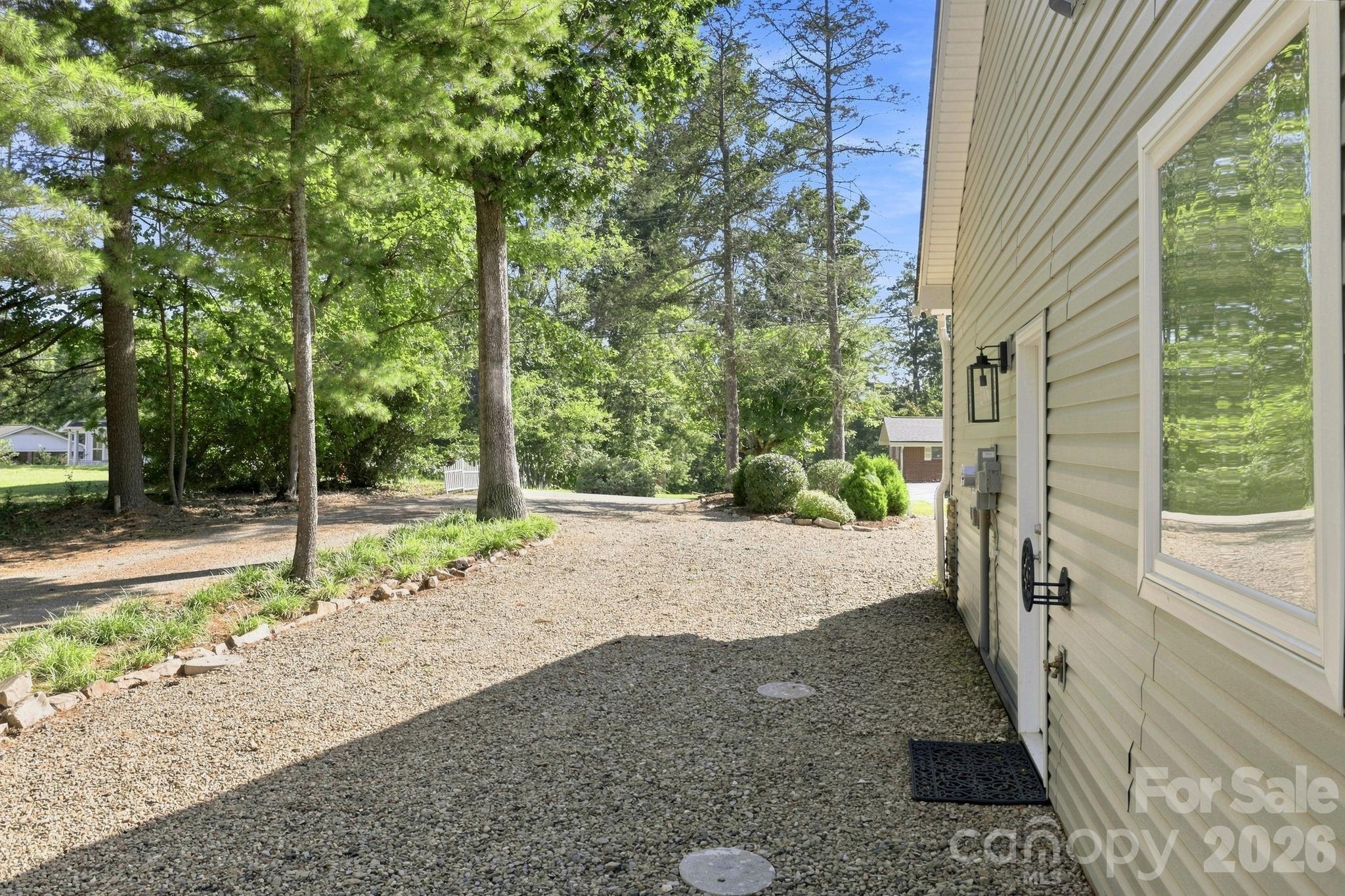 2147 Jenkins Valley Road Property Photo 42