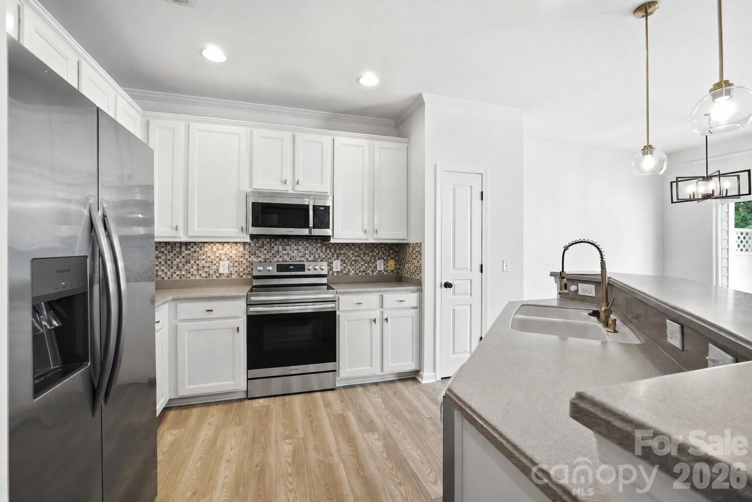 461 River Park Road Property Photo 11