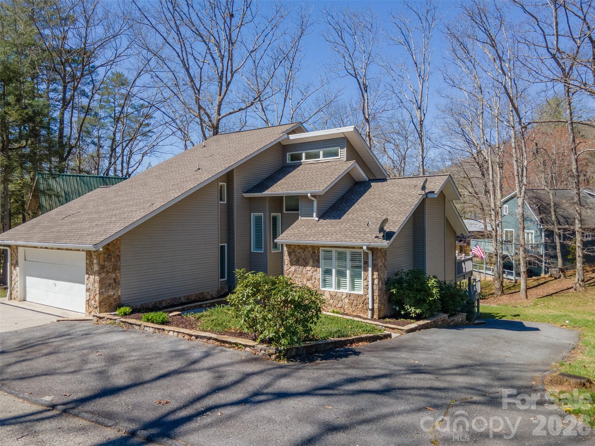 82 Avisco Road Property Photo 4