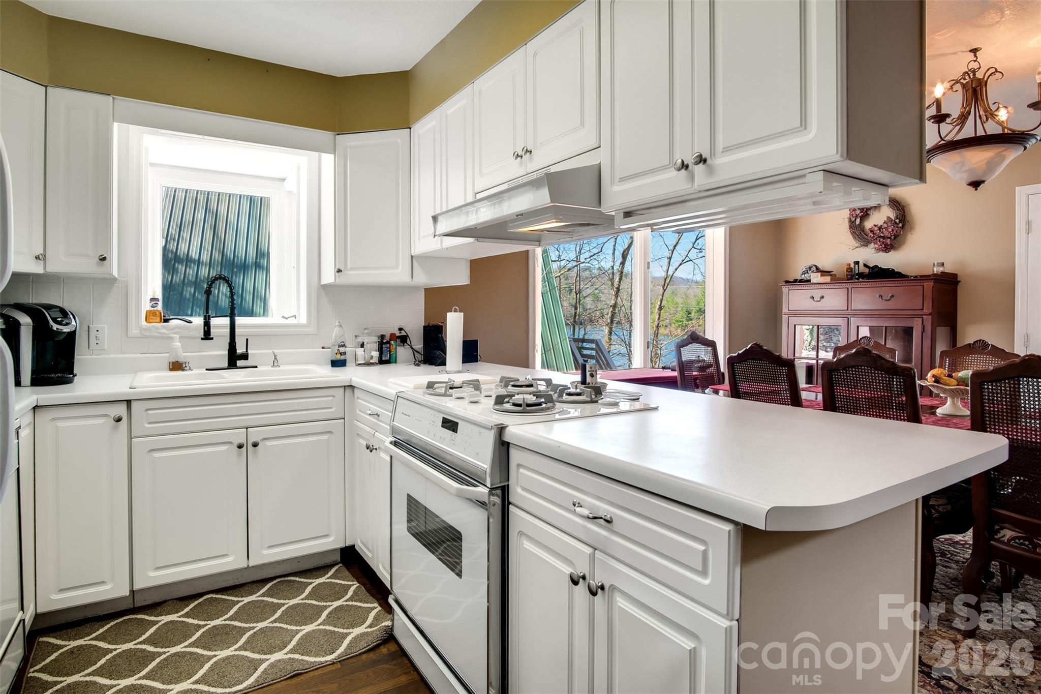 82 Avisco Road Property Photo 12
